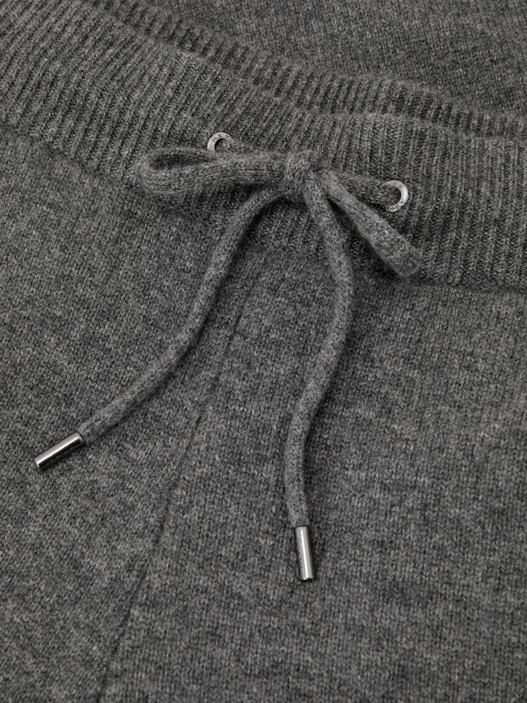 100% Cashmere Relaxed-Fit Joggers in Mid Grey Melange - Image 6 of 6