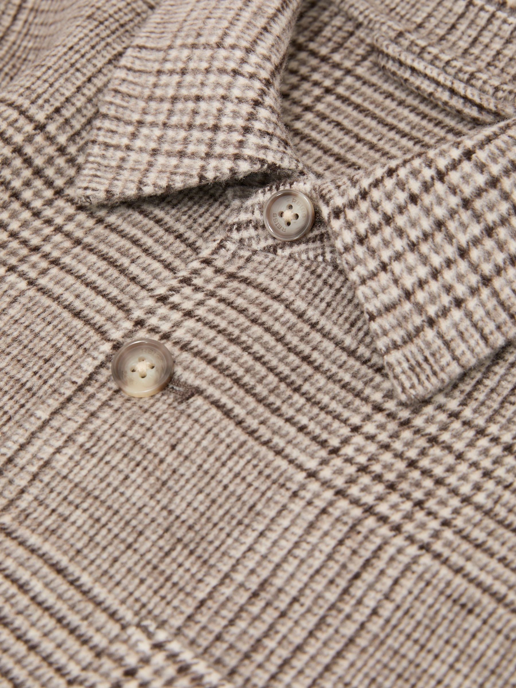 Uldblanding med ternet overshirt med to lommer i brun - Billede 6 af 6
