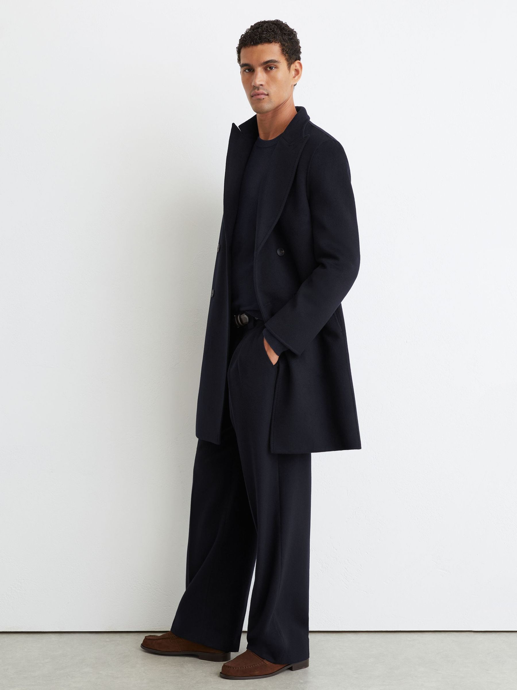 Wool-Blend Double-Breasted Epsom Overcoat in Navy - صورة 1 من 9