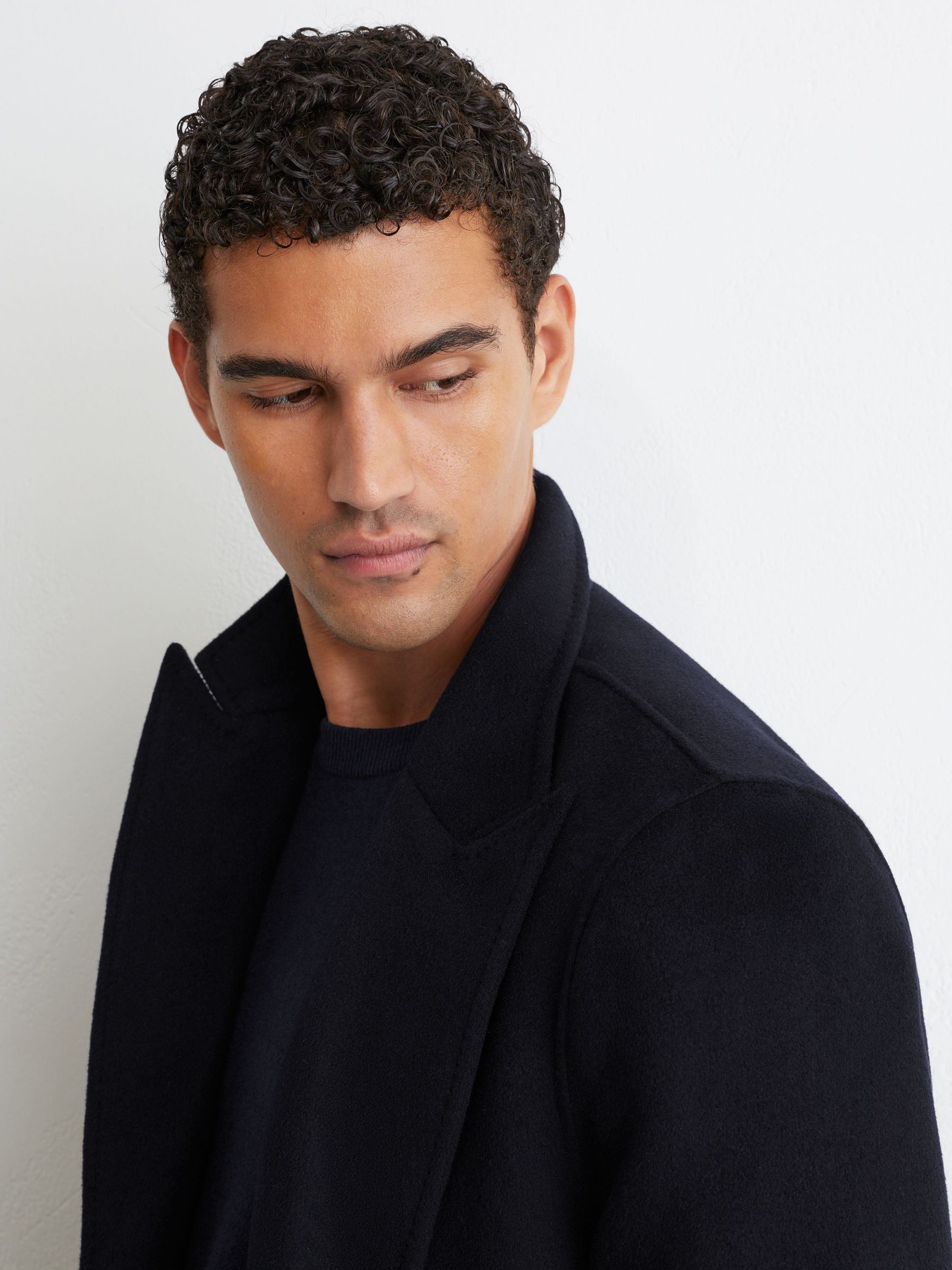 Wool-Blend Double-Breasted Epsom Overcoat in Navy - صورة 4 من 9