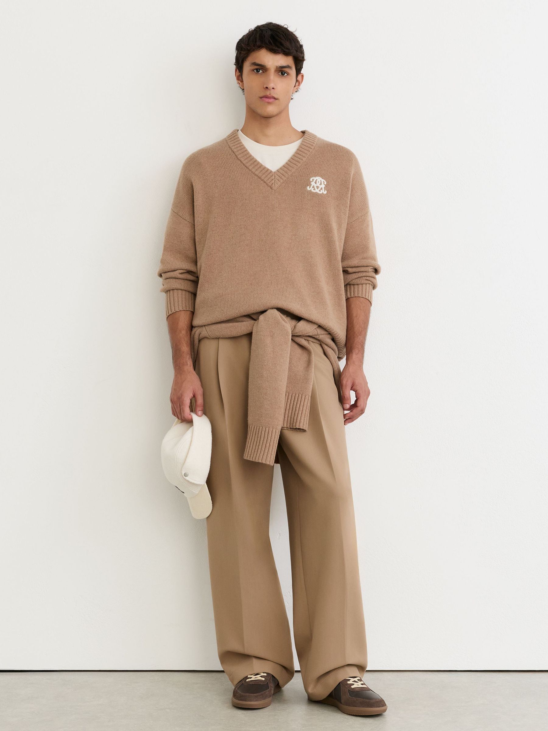 Monogram Wool Relaxed V-Neck Jumper in Camel - صورة 3 من 7