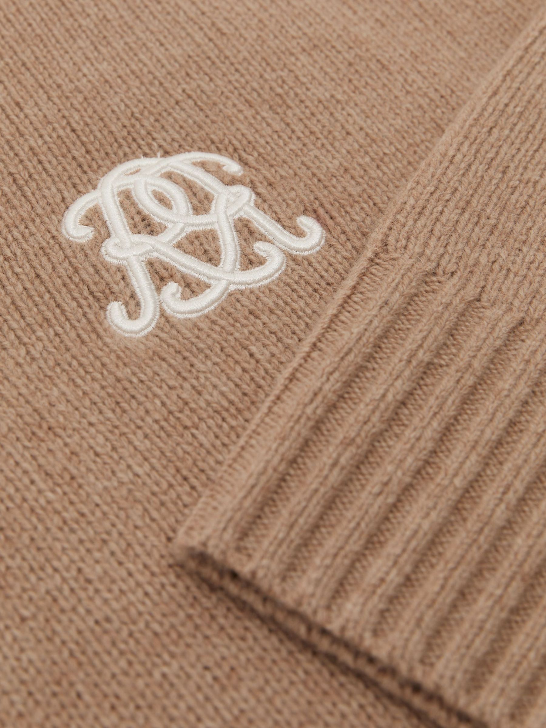 Monogram Wool Relaxed V-Neck Jumper in Camel - صورة 7 من 7