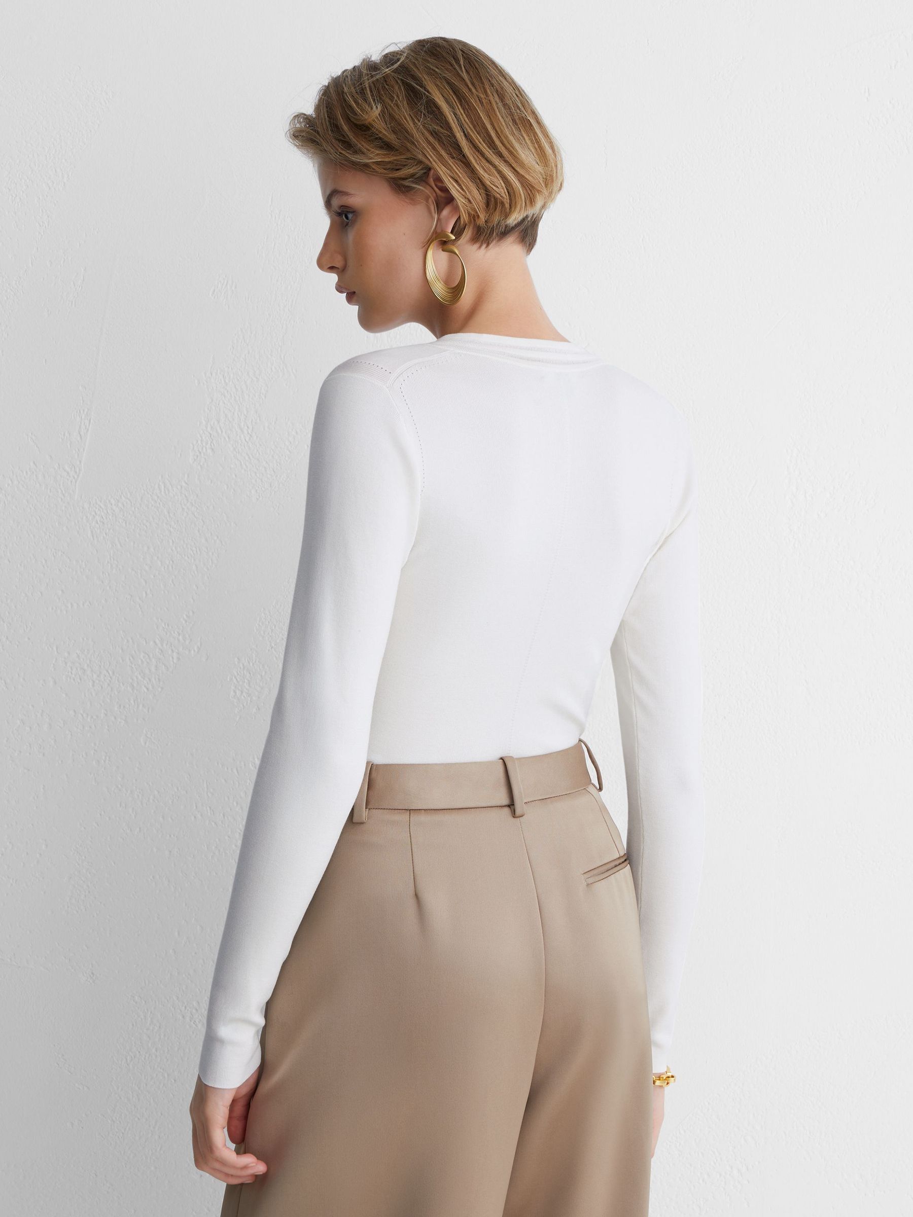 Atelier Silk-Blend Knit V-Neck Jumper in Ivory - Image 5 of 6