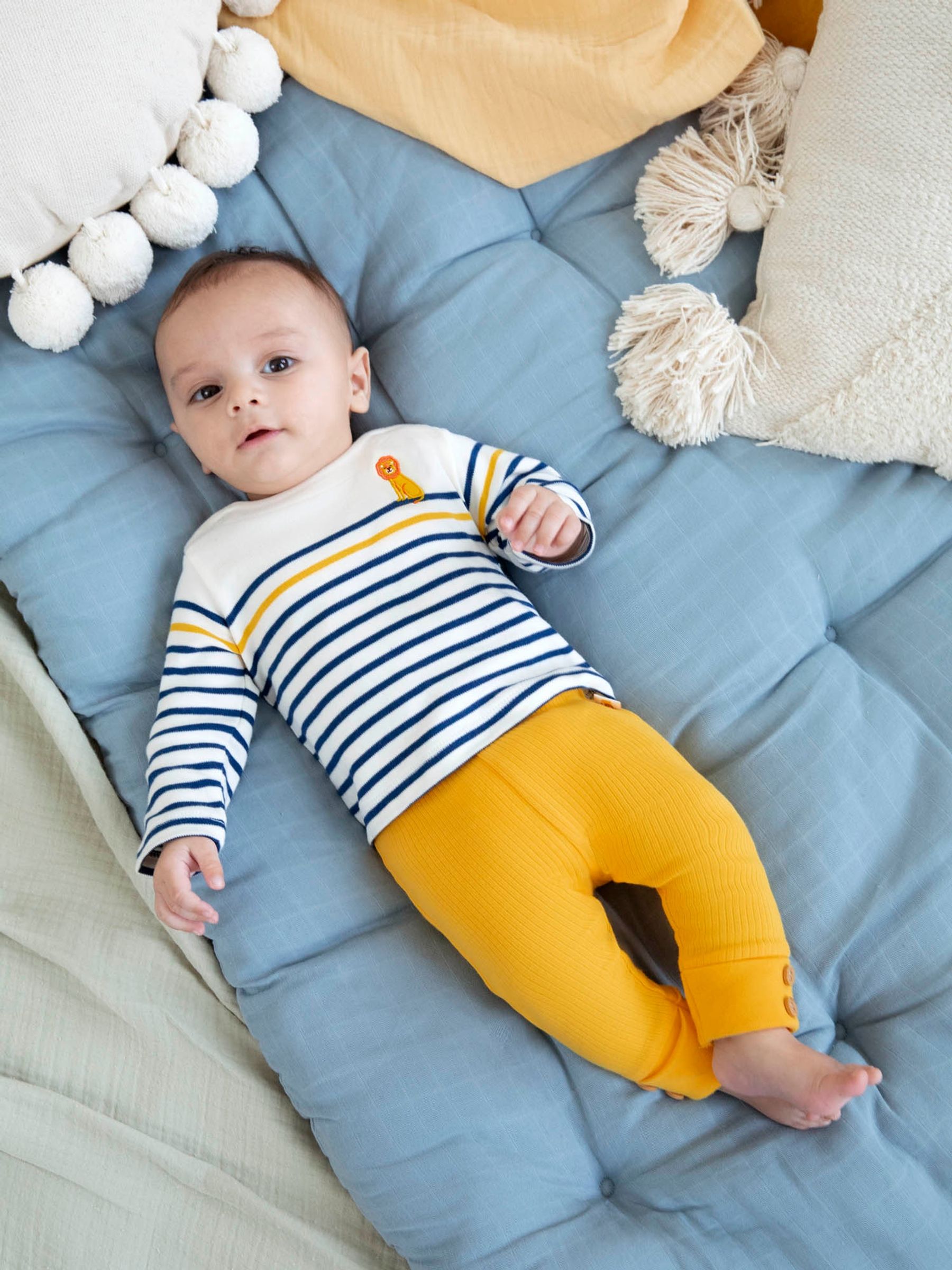 2-Piece Stripe Lion Top & Ribbed Leggings Set in Ecru - Image 6 of 8