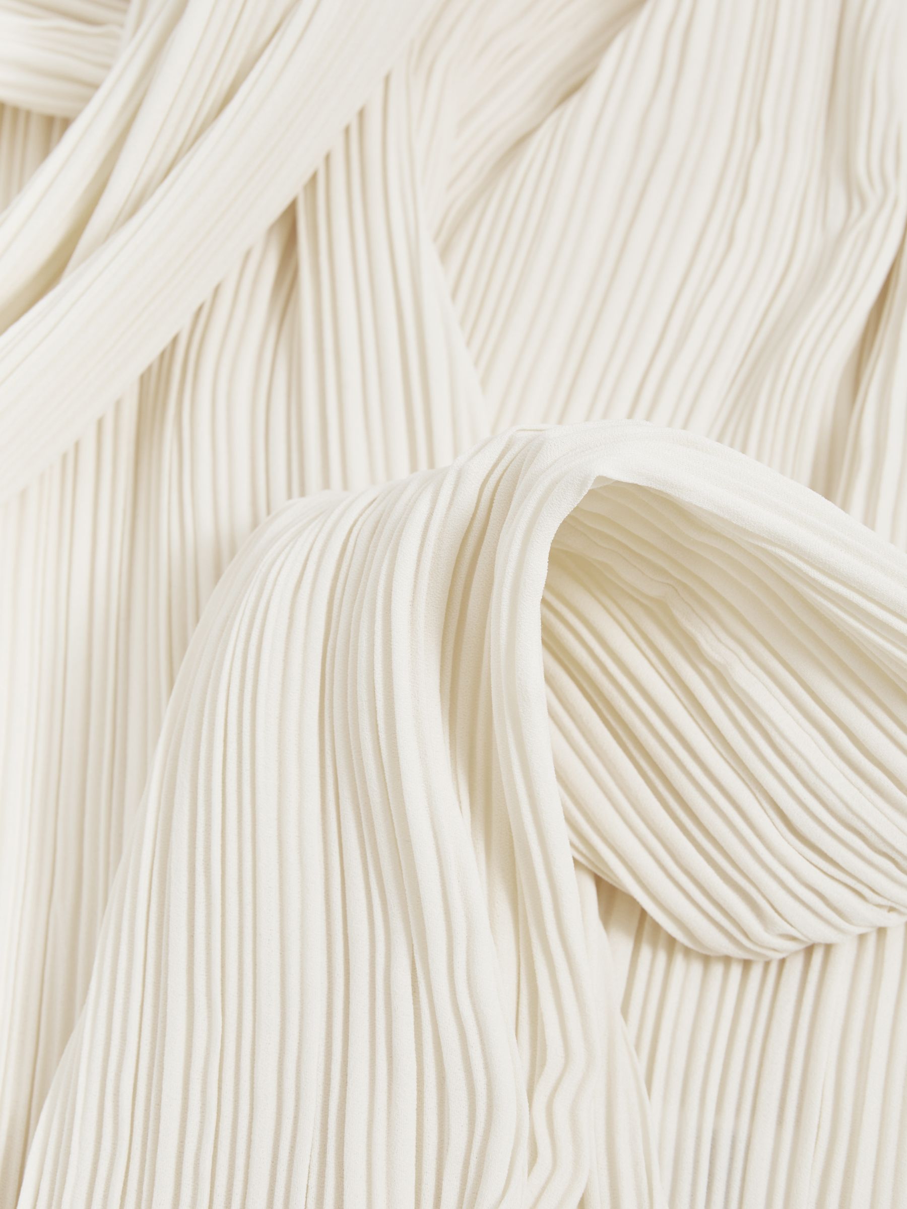 Fitted Ribbed Ruffle Neck Top in Cream - Image 6 of 6