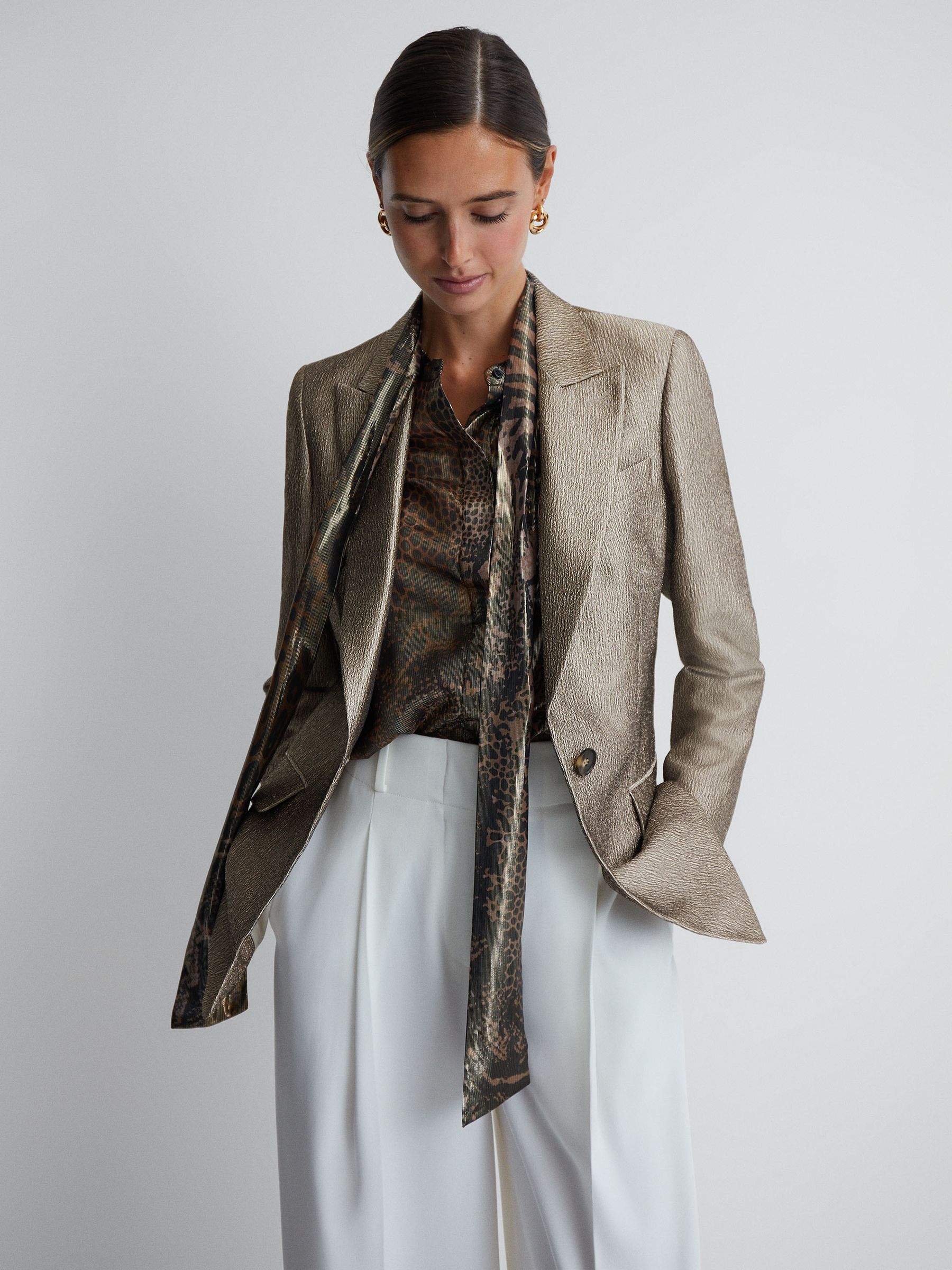 【海外限定】REISSジャケット☆Madison Notch-Lapel Single-Brea Reiss Tailored Textured Single Breasted Suit: Blazer in Pink