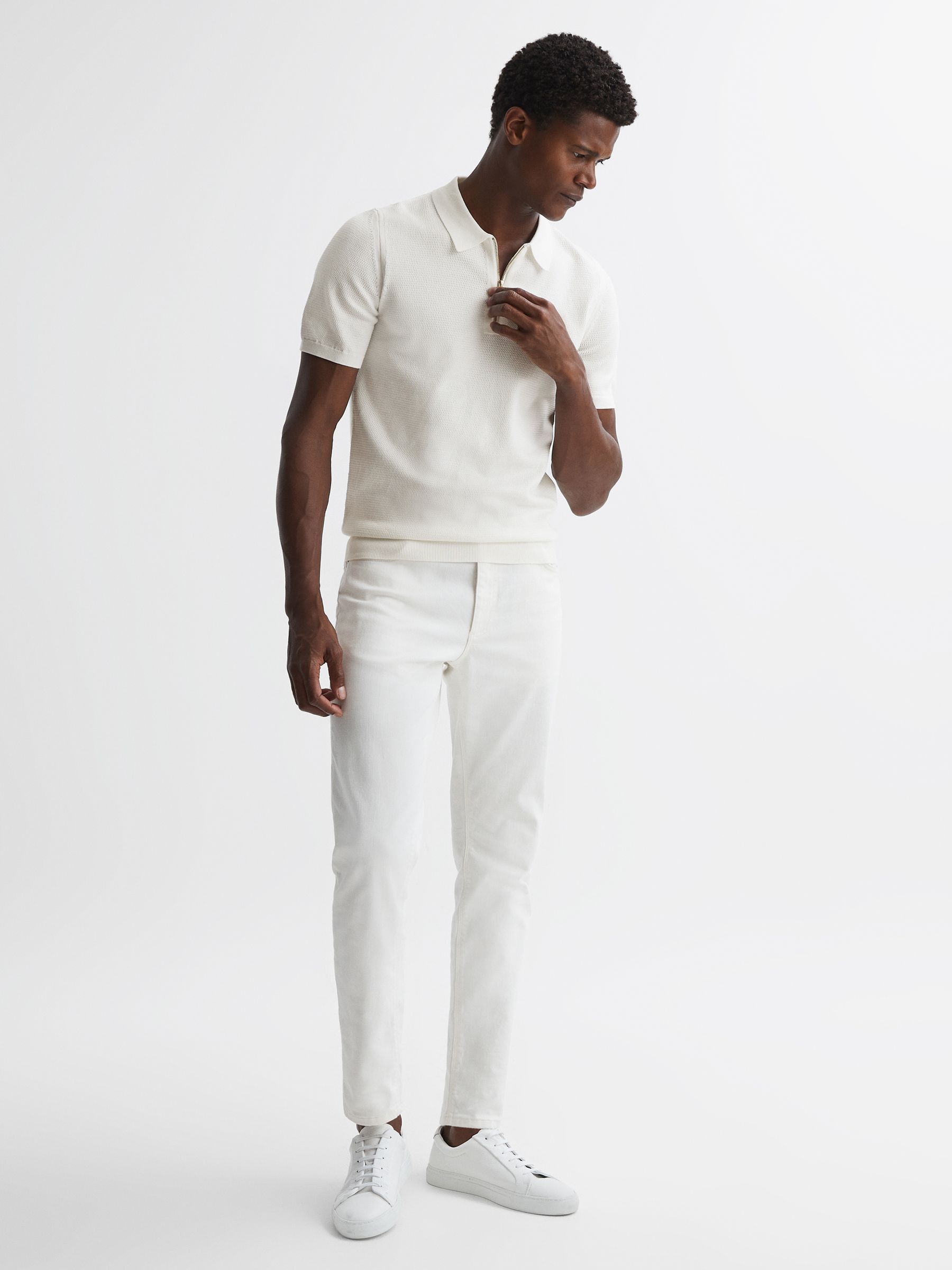 Knitted Half-Zip Polo T-Shirt in White - Image 3 of 4
