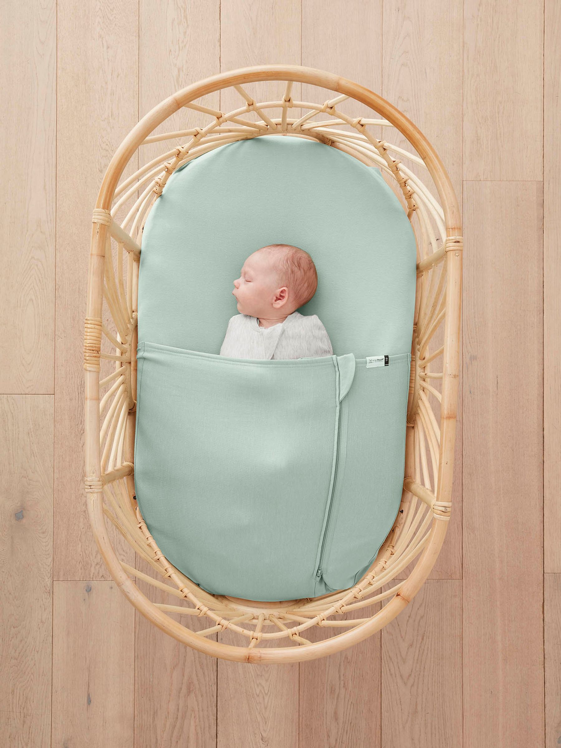 ergoPouch Crib Tuck Sheet - Image 8 of 9