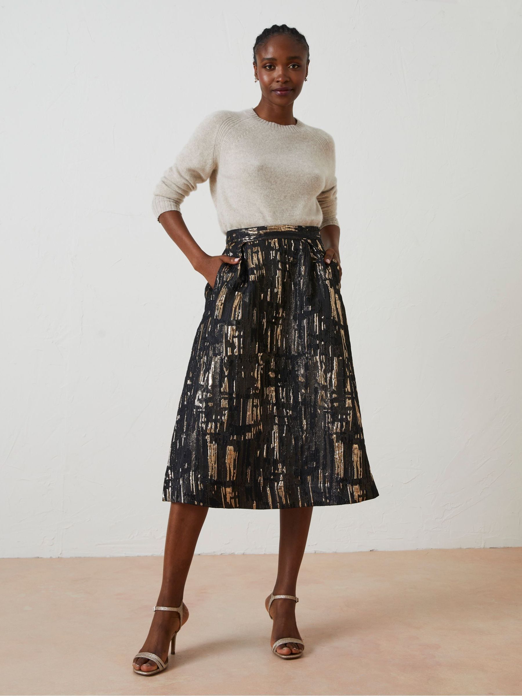 【冬バーゲン★特別送料無料！】 Black Cleo Jacquard Skirt | FatFace スカート