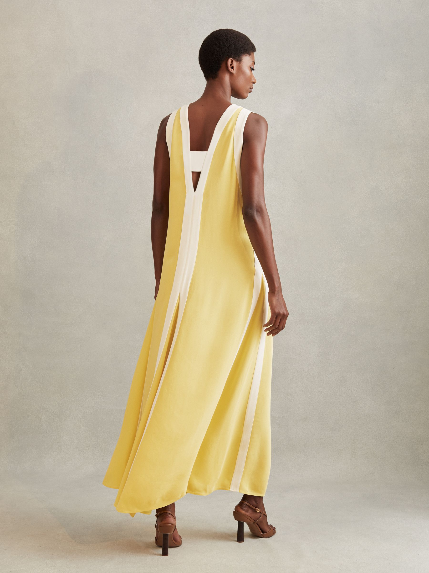 Colourblock Maxi Dress in Yellow/Cream - Image 5 of 6