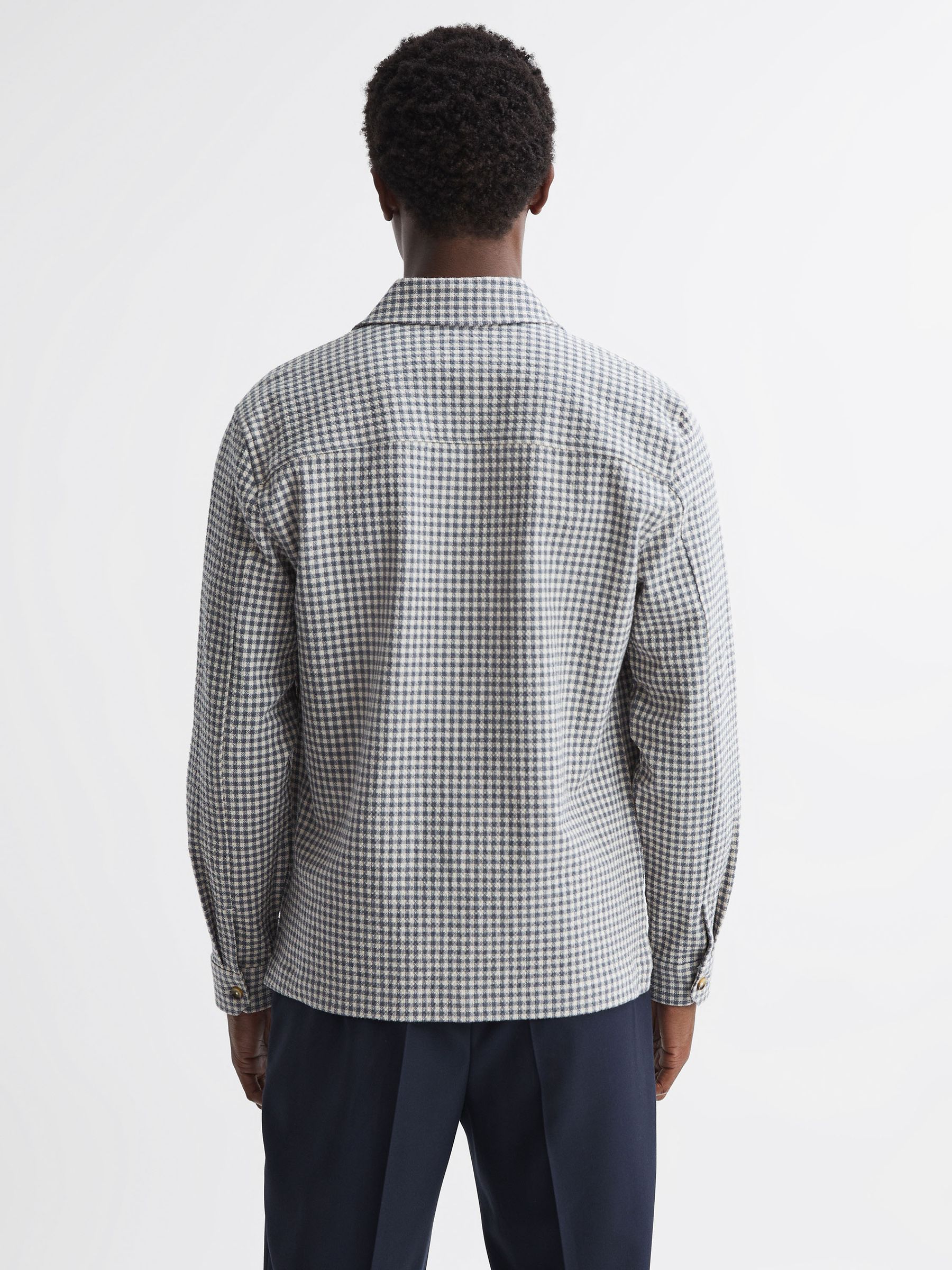 Check Twin Pocket Overshirt in Grey/White - Image 4 of 4