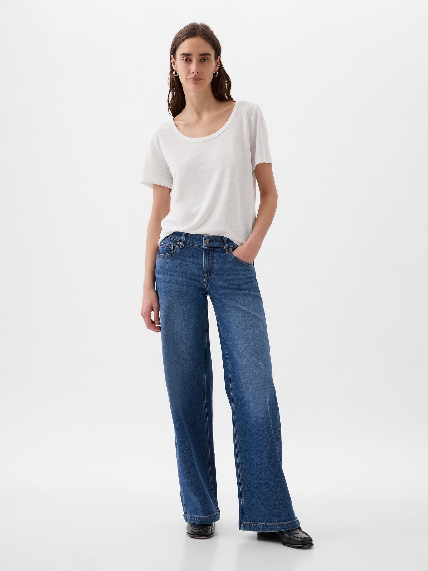 White Linen Blend Short Sleeve Scoop Neck T-Shirt - Image 3 of 3