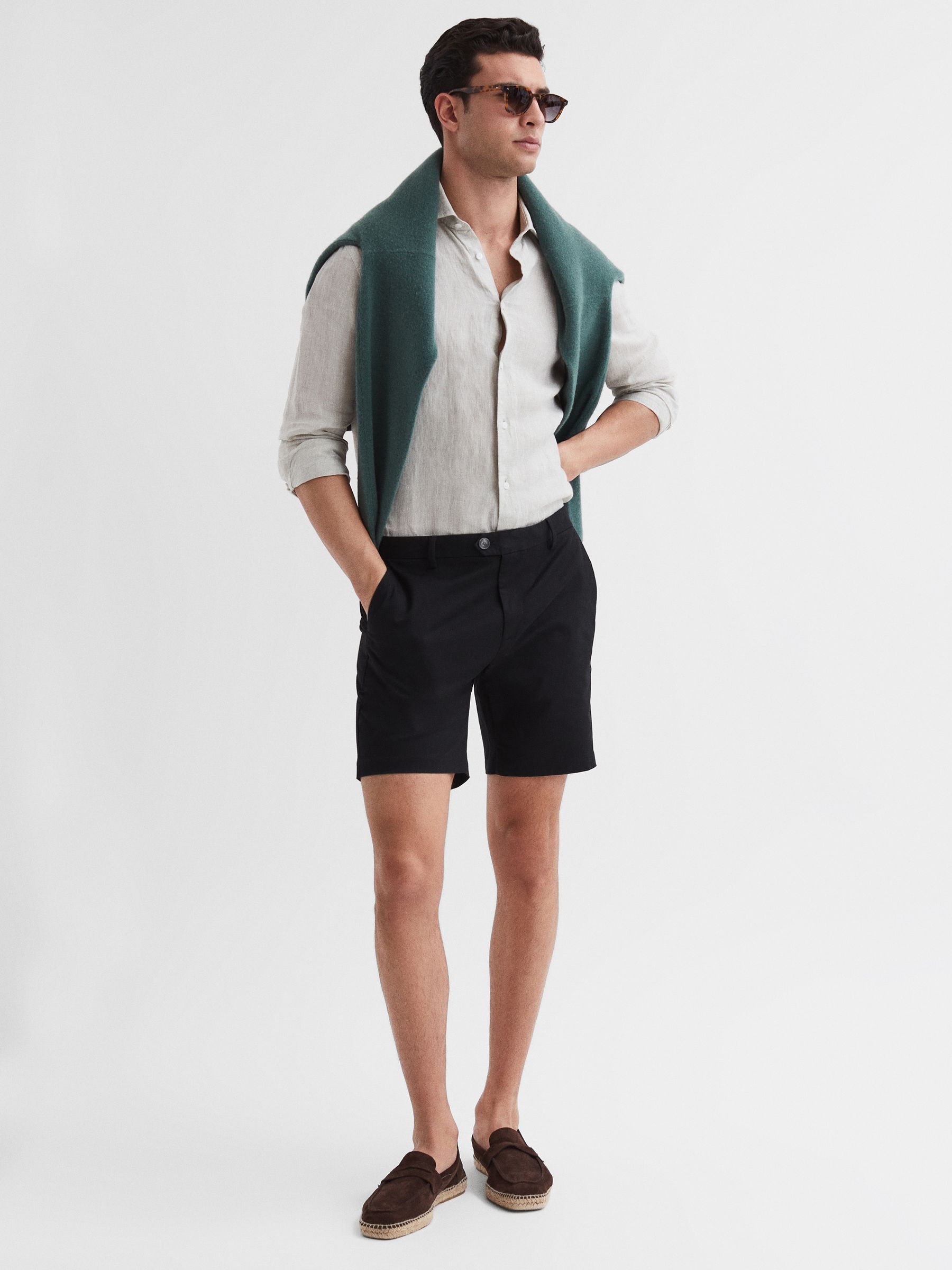 Short Length Casual Chino Shorts in Black