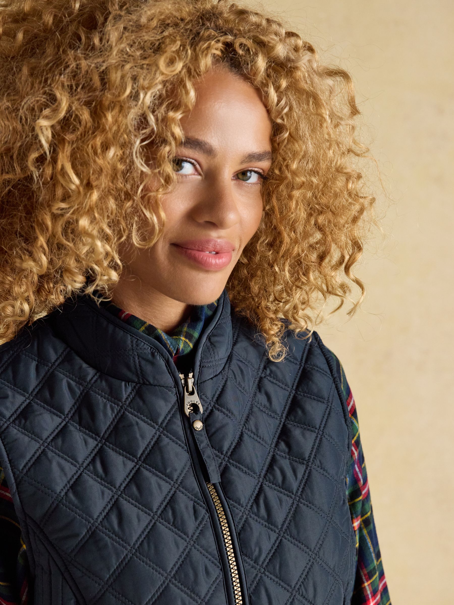 Minx Navy Blue Showerproof Diamond Quilted Gilet | Joules