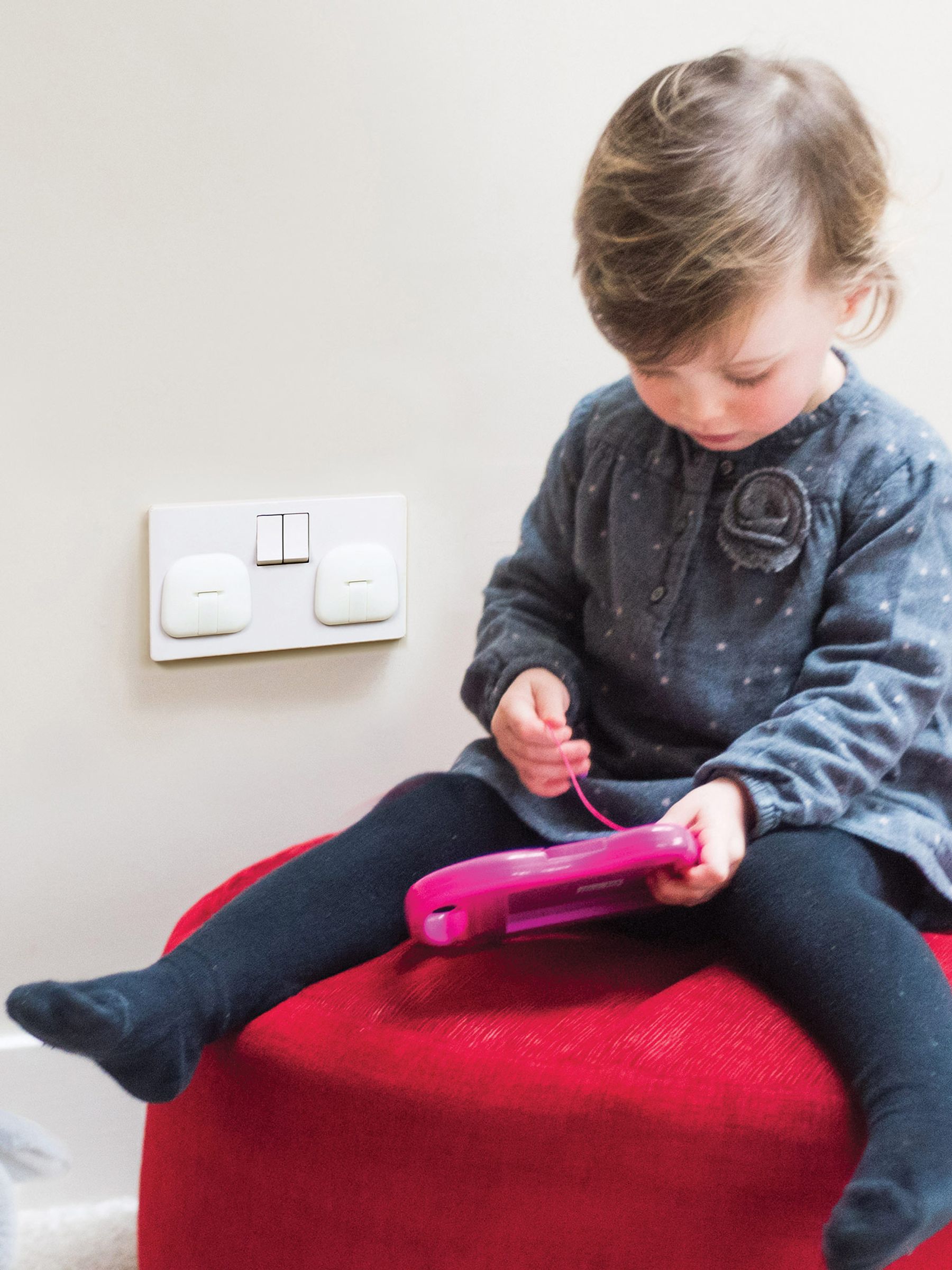 Fred Plug Socket Covers x 6 - Image 3 of 4