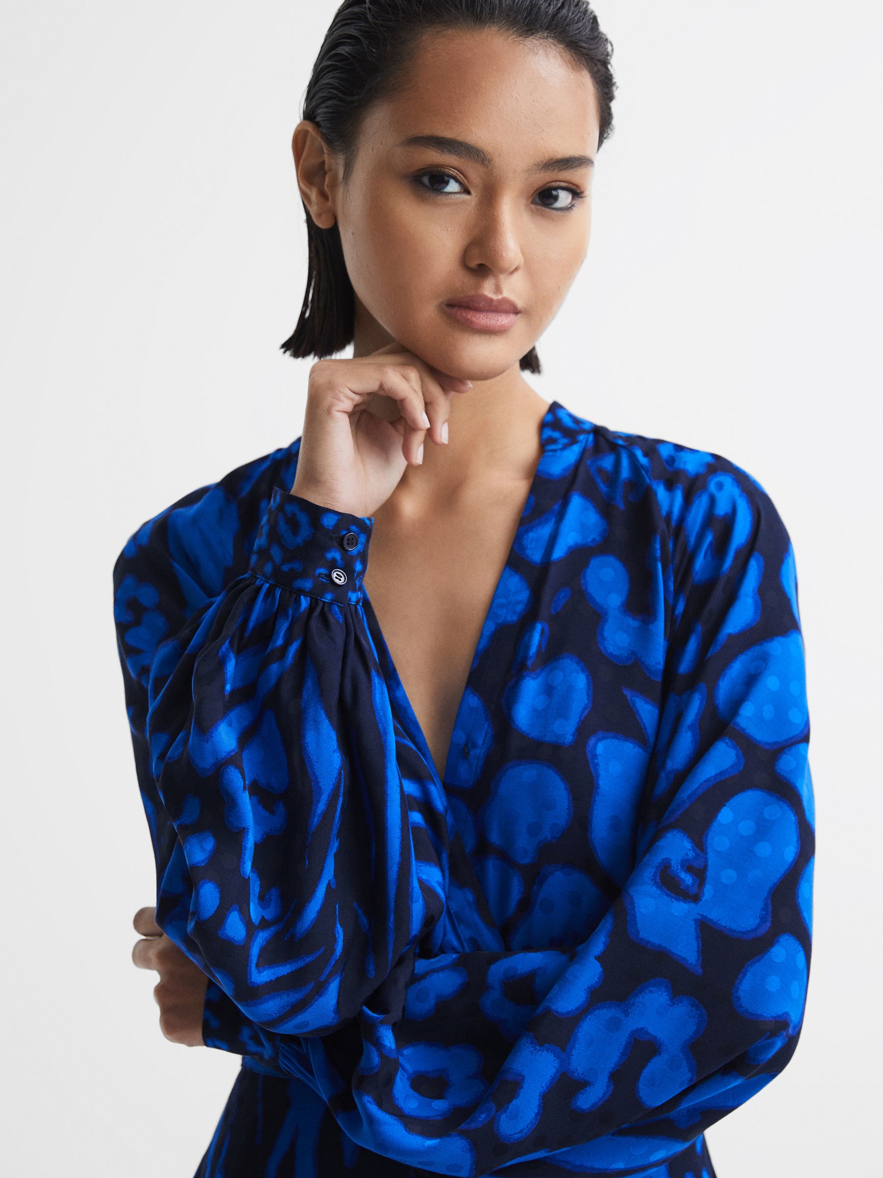 Printed Blouson Sleeve Dress in Blue/Navy - Image 3 of 5