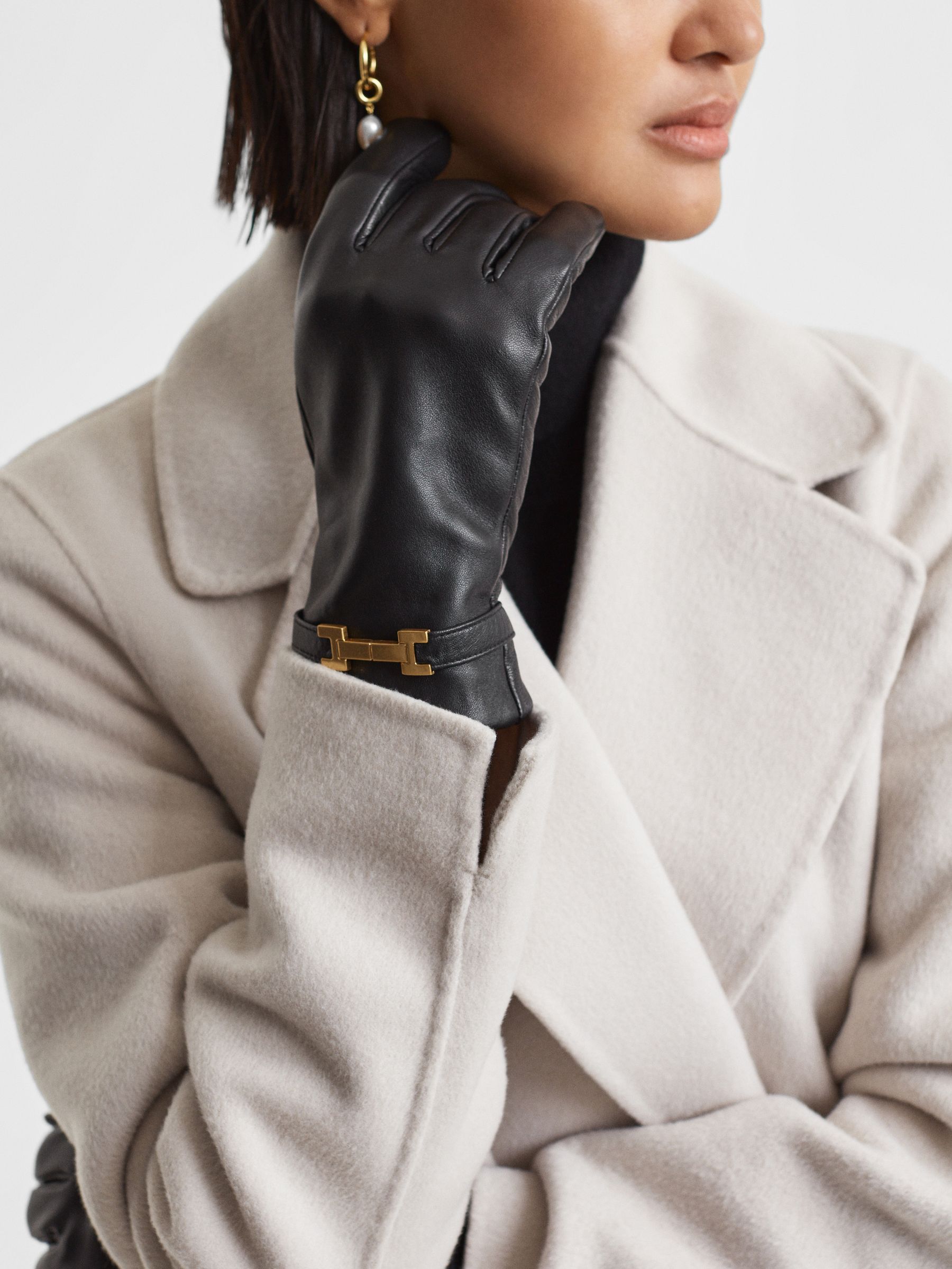 Leather Hardware Gloves in Black - Image 2 of 3 Leather Hardware Gloves in Black - Image 2 of 3