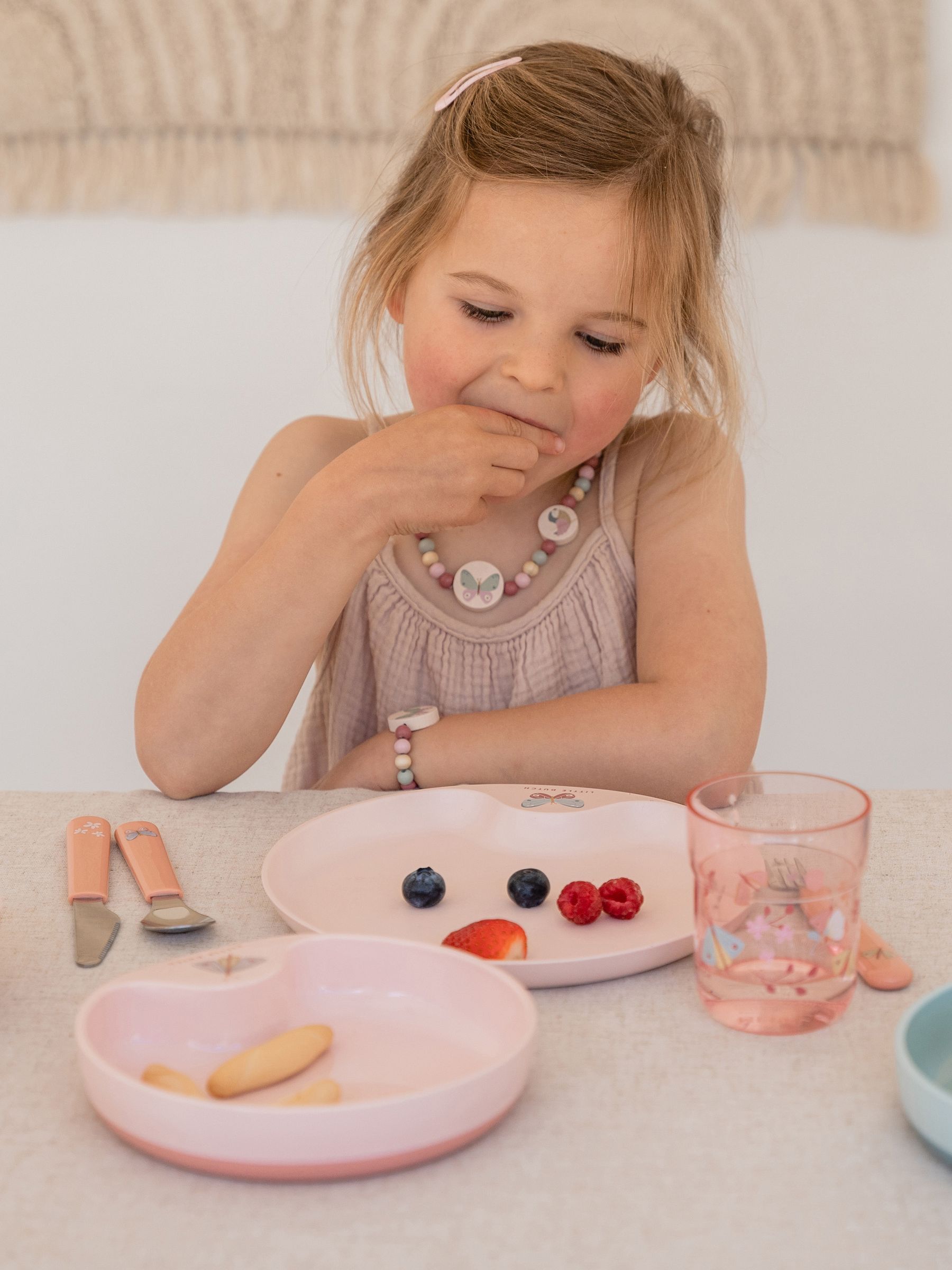 Little Dutch Childrens Dinnerware Set Flowers and Butterflies - Image 7 of 11