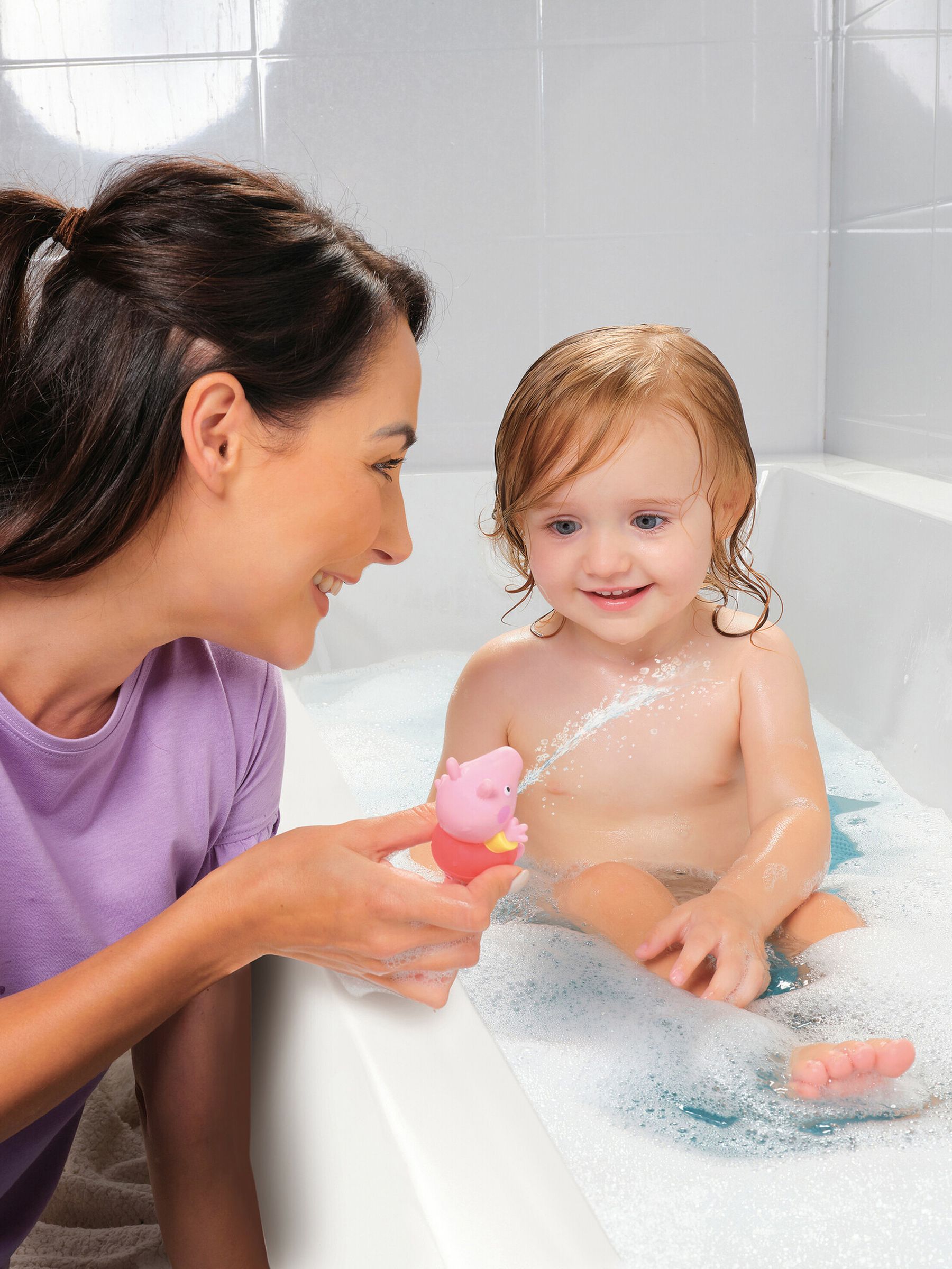 TOMY Peppa & Friends Bath Squirters - Image 2 of 4
