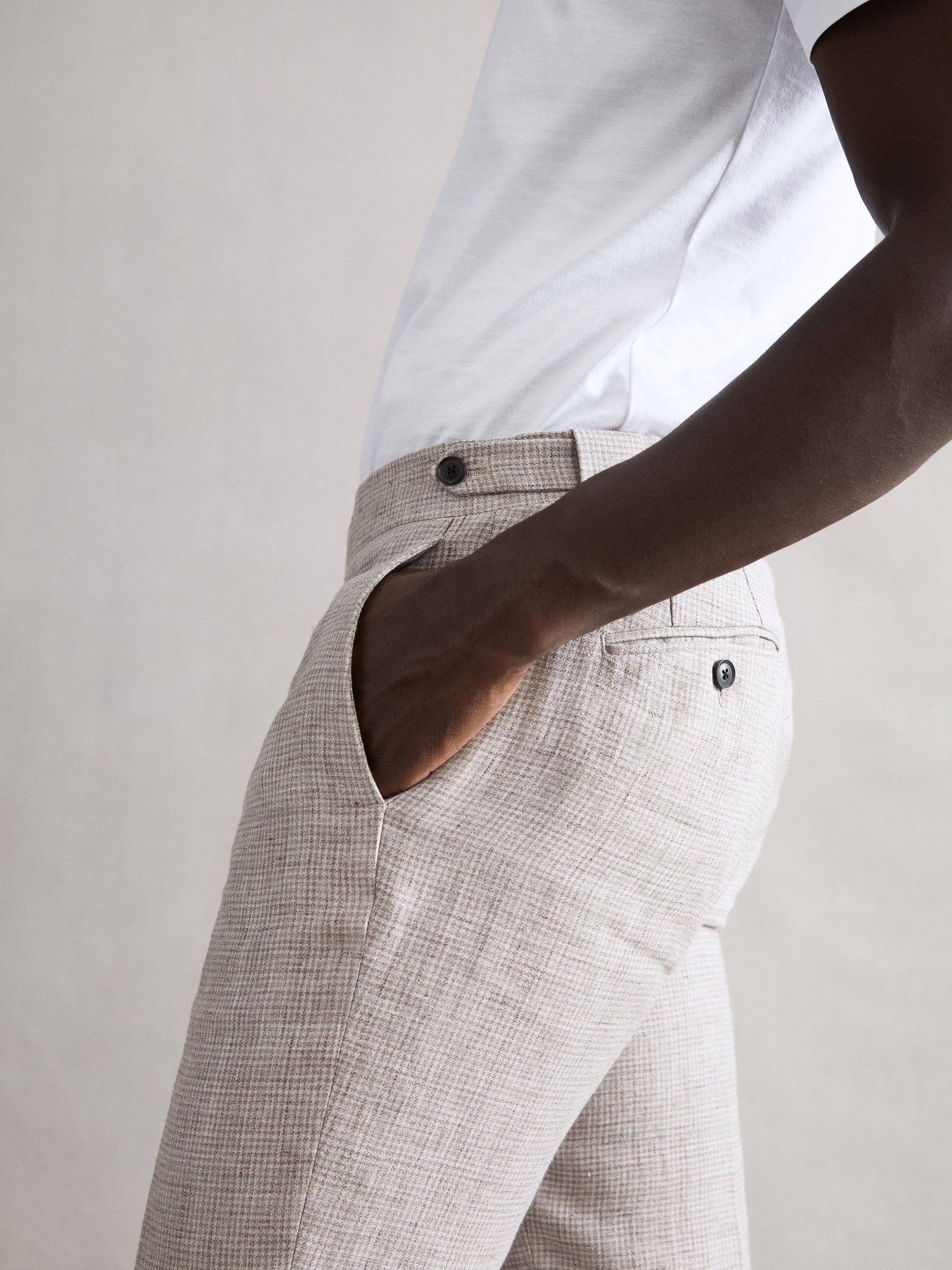 Slim Fit Linen Puppytooth Trousers in Oatmeal Melange - Image 3 of 6