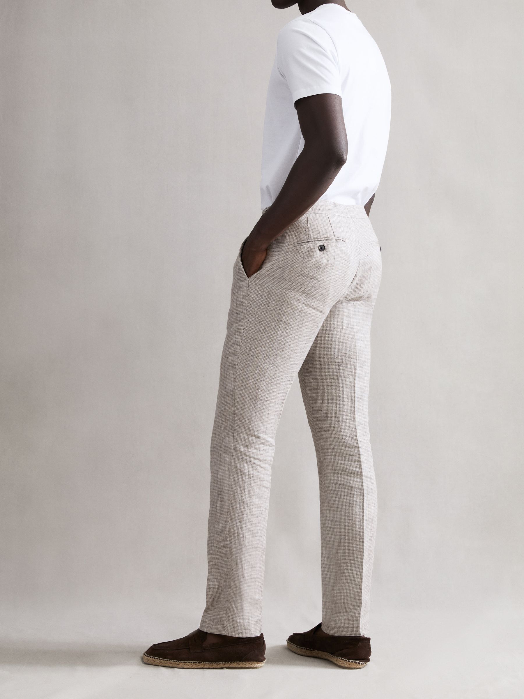 Slim Fit Linen Puppytooth Trousers in Oatmeal Melange - Image 5 of 6