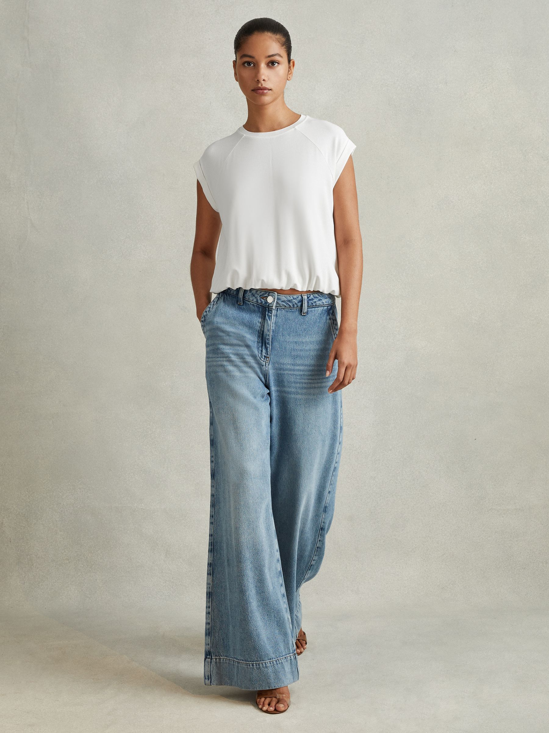 Elasticated Hem Raglan Sleeve Top in Ivory - Image 4 of 6