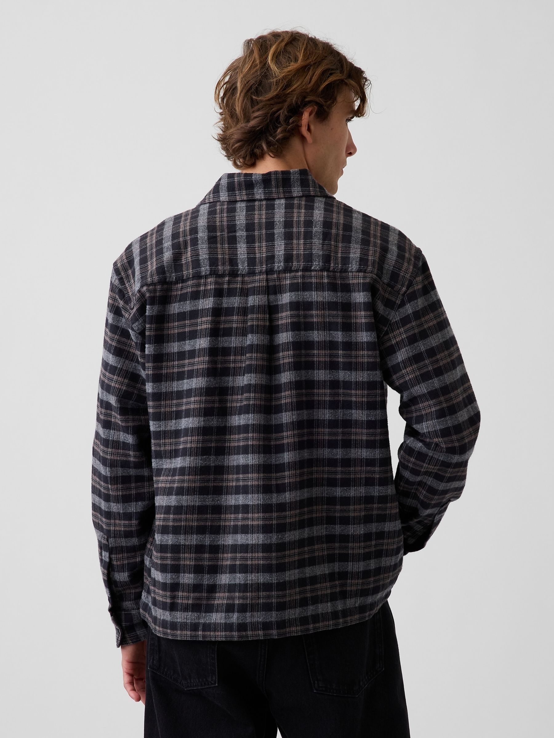 Black/Grey Check Relaxed Straight-Hem Flannel Shirt - Image 2 of 4 Black/Grey Check Relaxed Straight-Hem Flannel Shirt - Image 2 of 4
