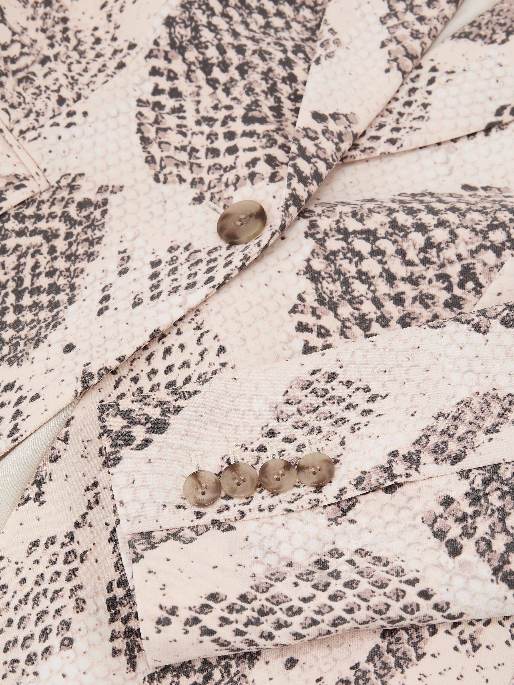 Snake-Print Single-Breasted Blazer in Ivory/Grey - Image 7 of 7