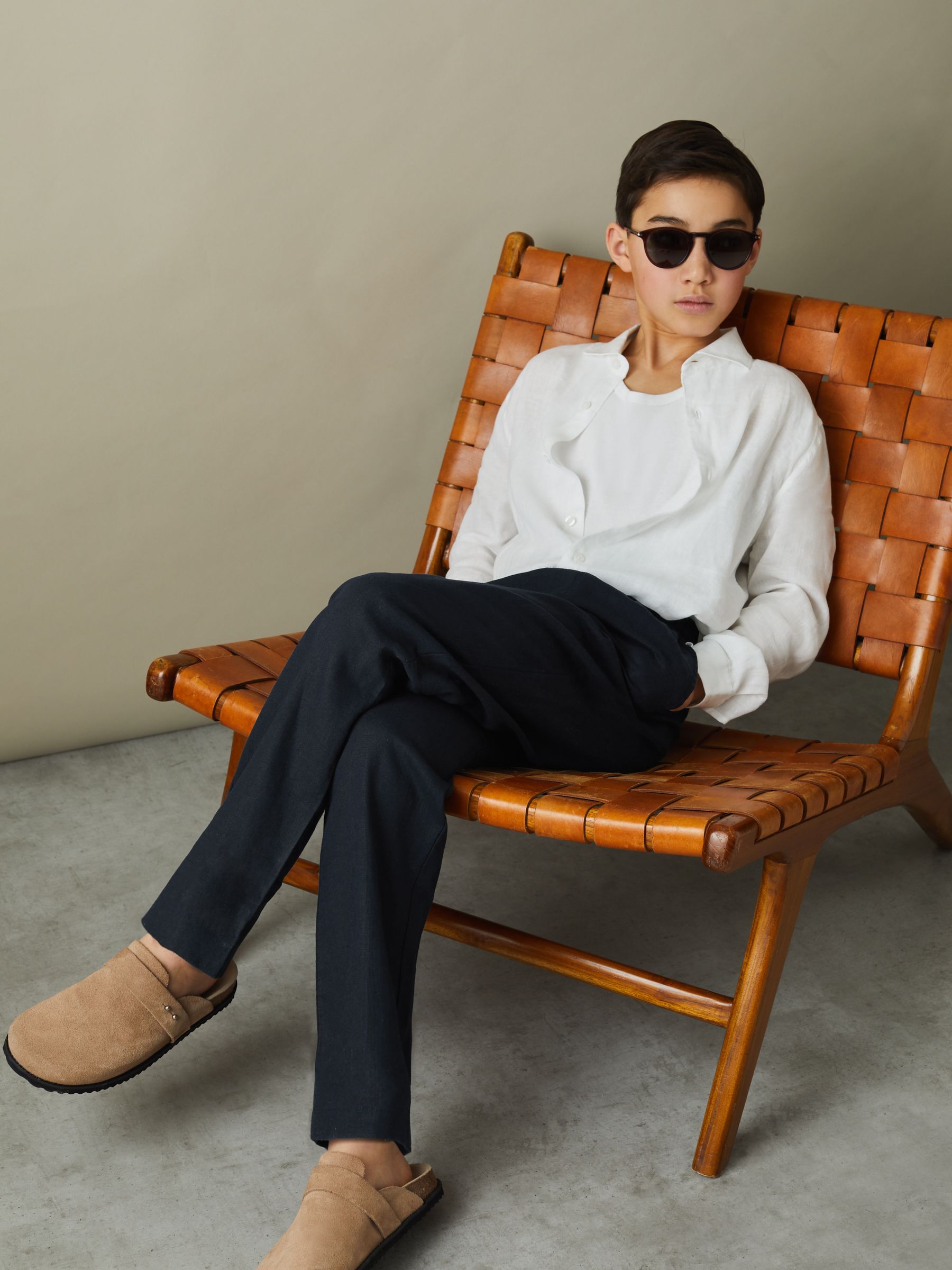 Senior Linen Drawstring Tapered Trousers in Navy - Image 3 of 4