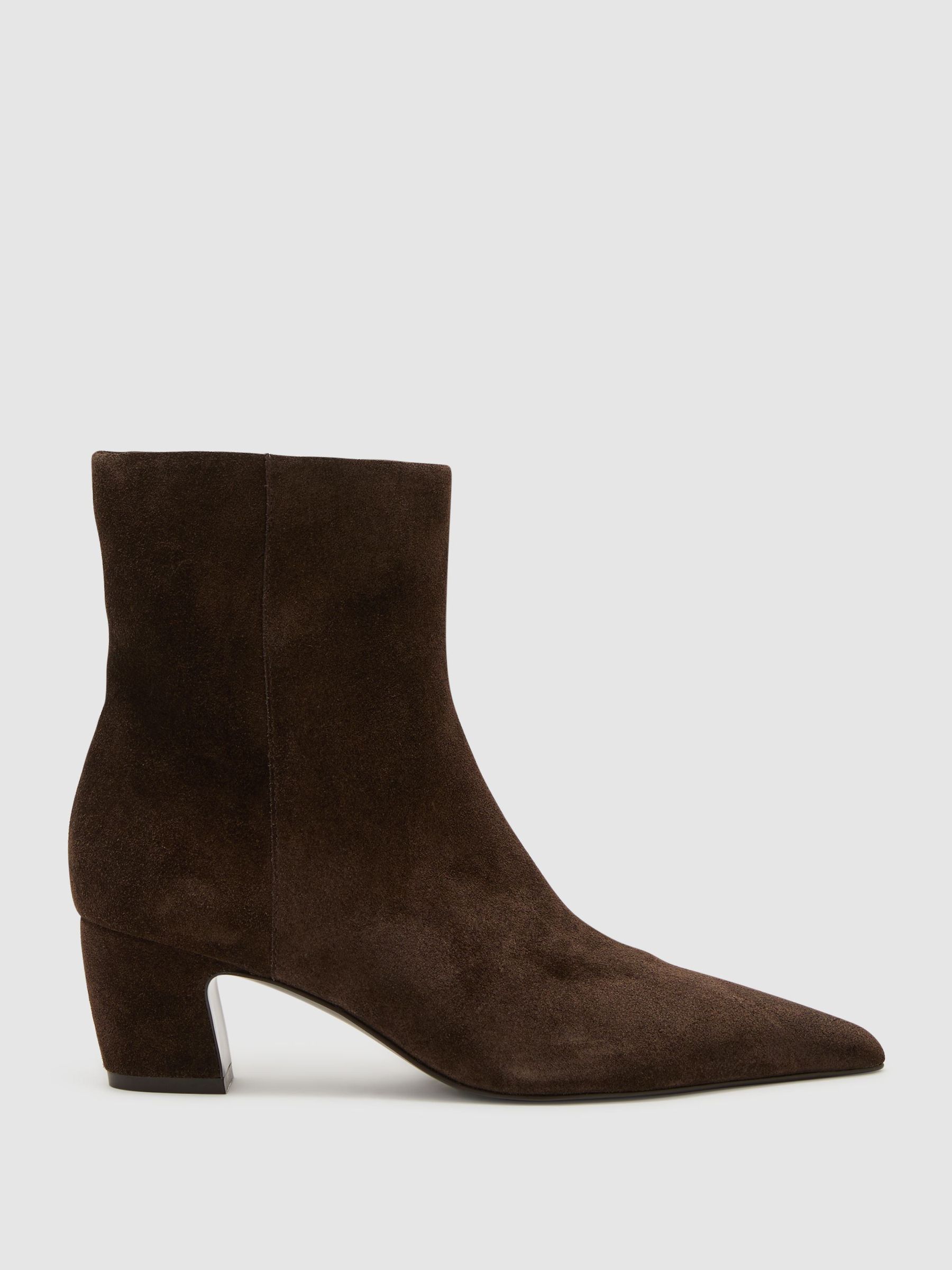 Leather Pointed-Toe Low-Heel Ankle Boots in Chocolate - صورة 2 من 5