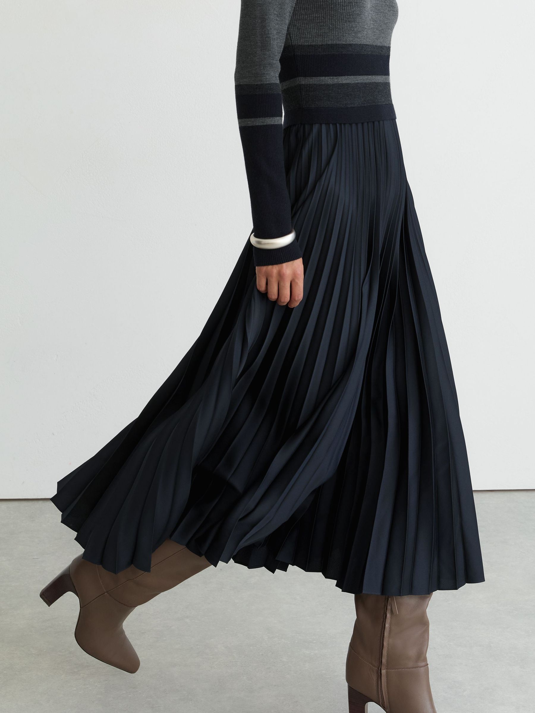 Striped Knit Mix Pleated Midi Dress in Grey - Image 3 of 6