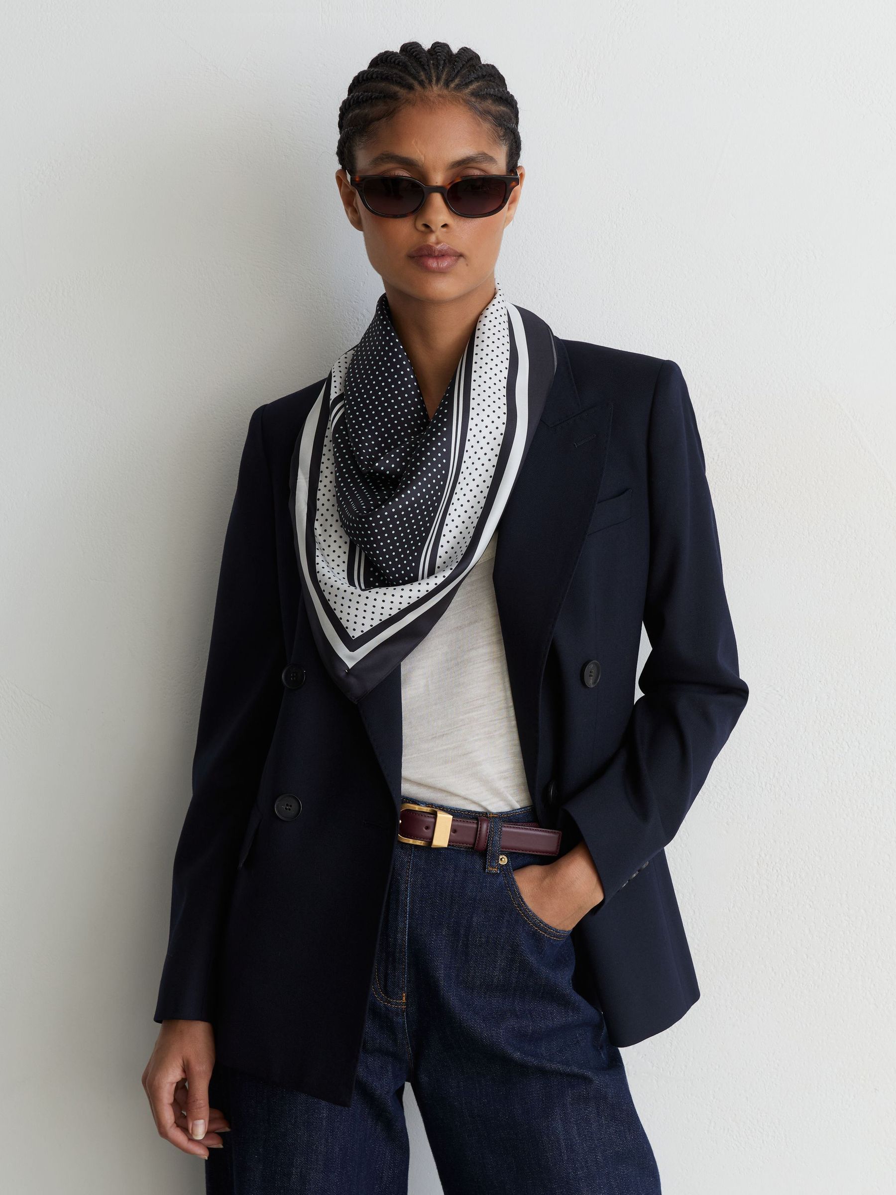 Silk Polka-Dot Square Scarf in Navy - Billede 5 af 6