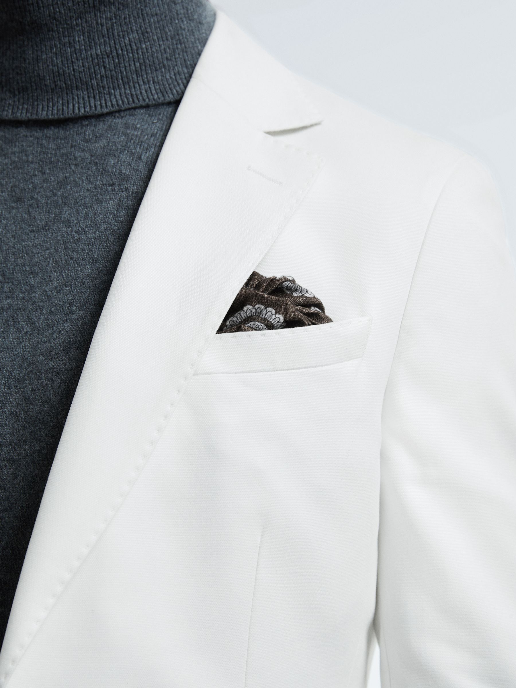 Atelier Sea Island Cotton Slim Fit Single Breasted Blazer in White - Image 4 of 8