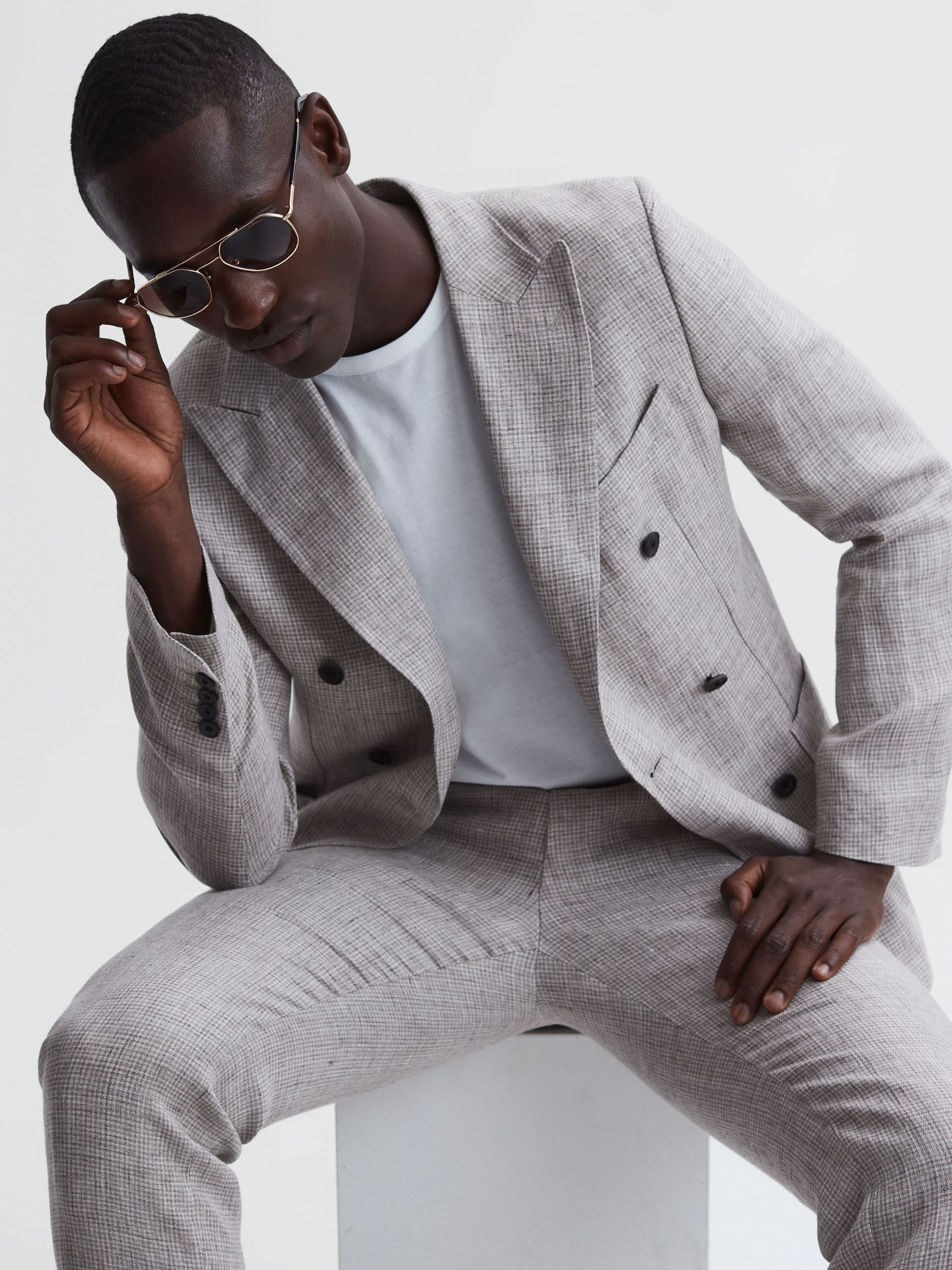 Carrera Eyewear Octagonal Sunglasses in Gold - Image 3 of 5