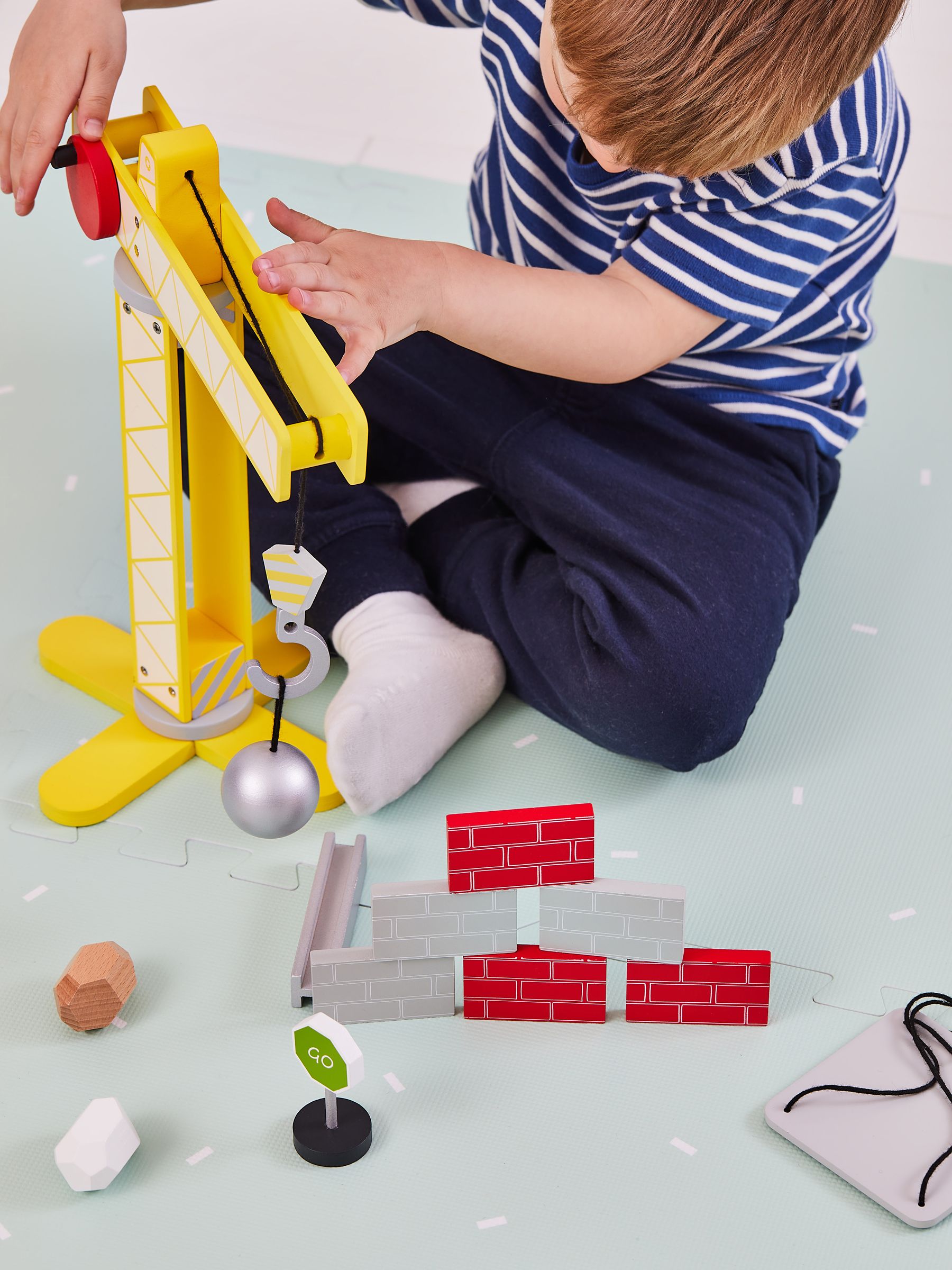 Construction Playset - Image 4 of 11