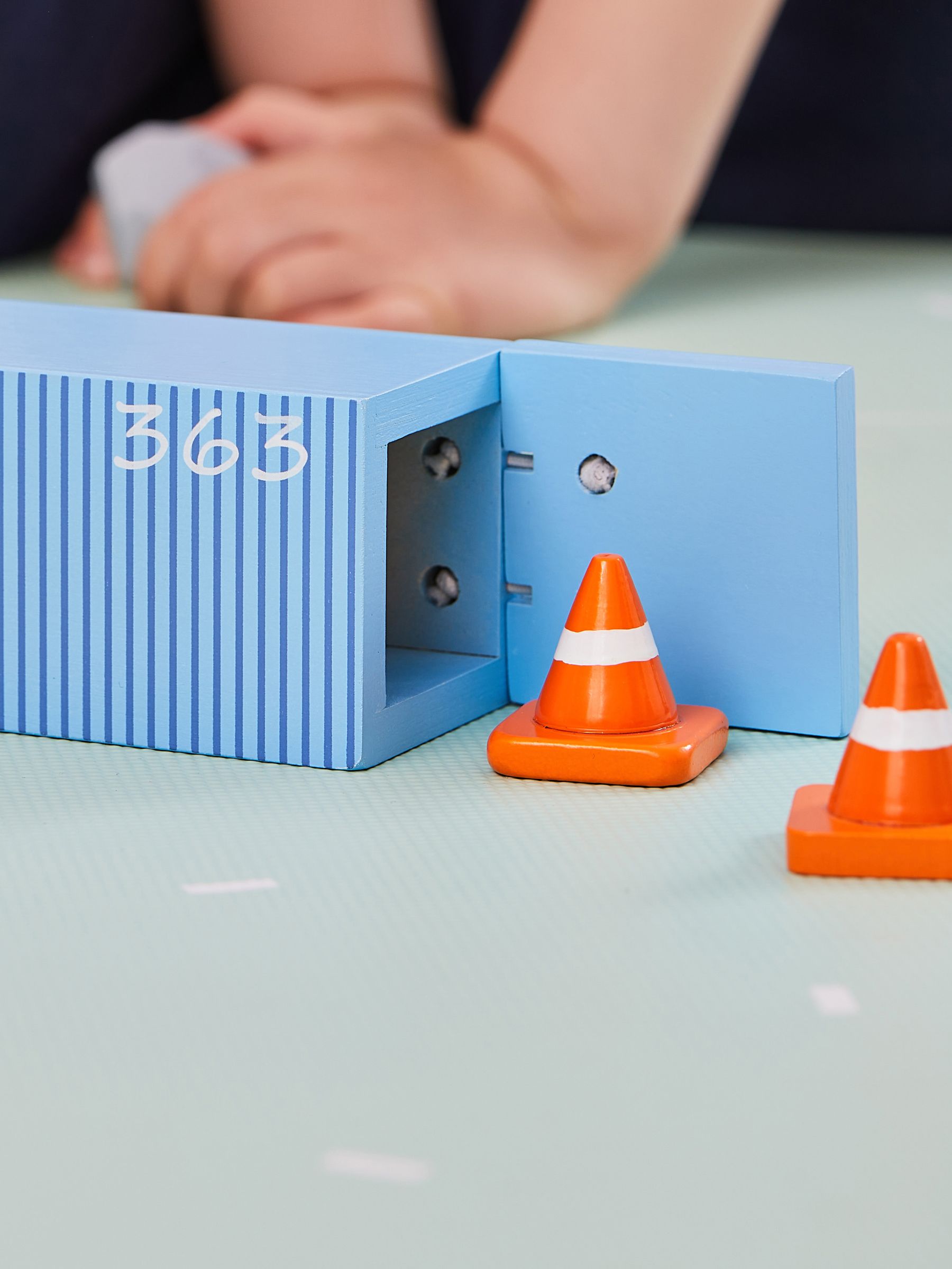 Construction Playset - Image 5 of 11