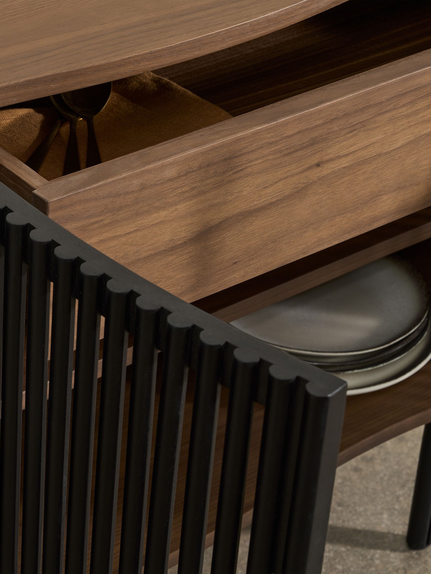 Zaragoza Sideboard in Walnut - Image 4 of 8