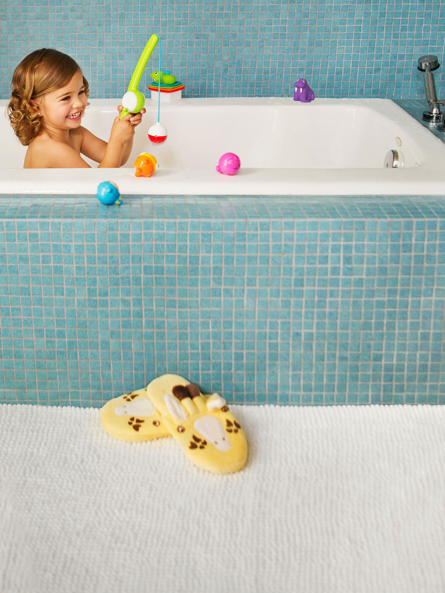 Munchkin Gone Fishin' Bath Toy - Image 2 of 3