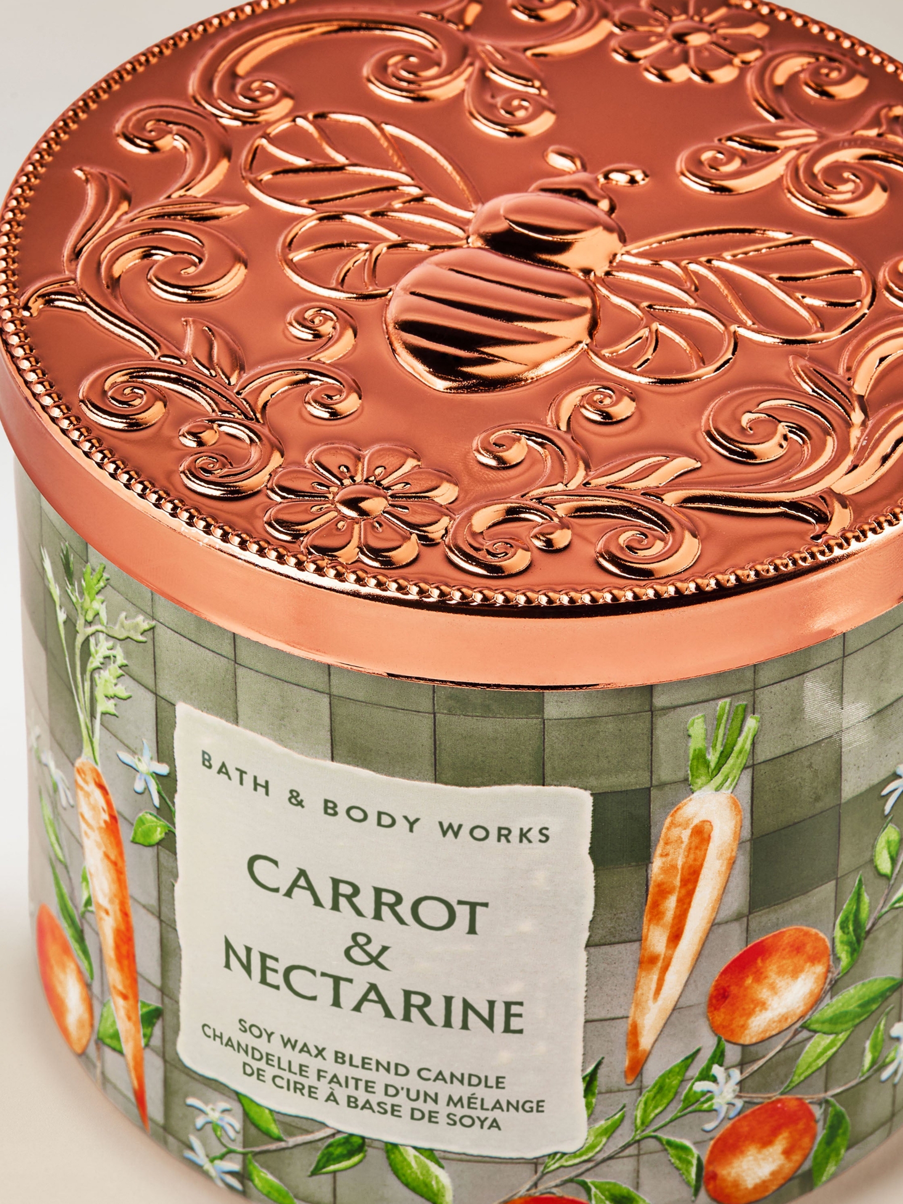 Carrot and Nectarine 3-Wick Candle 411g - Image 2 of 2