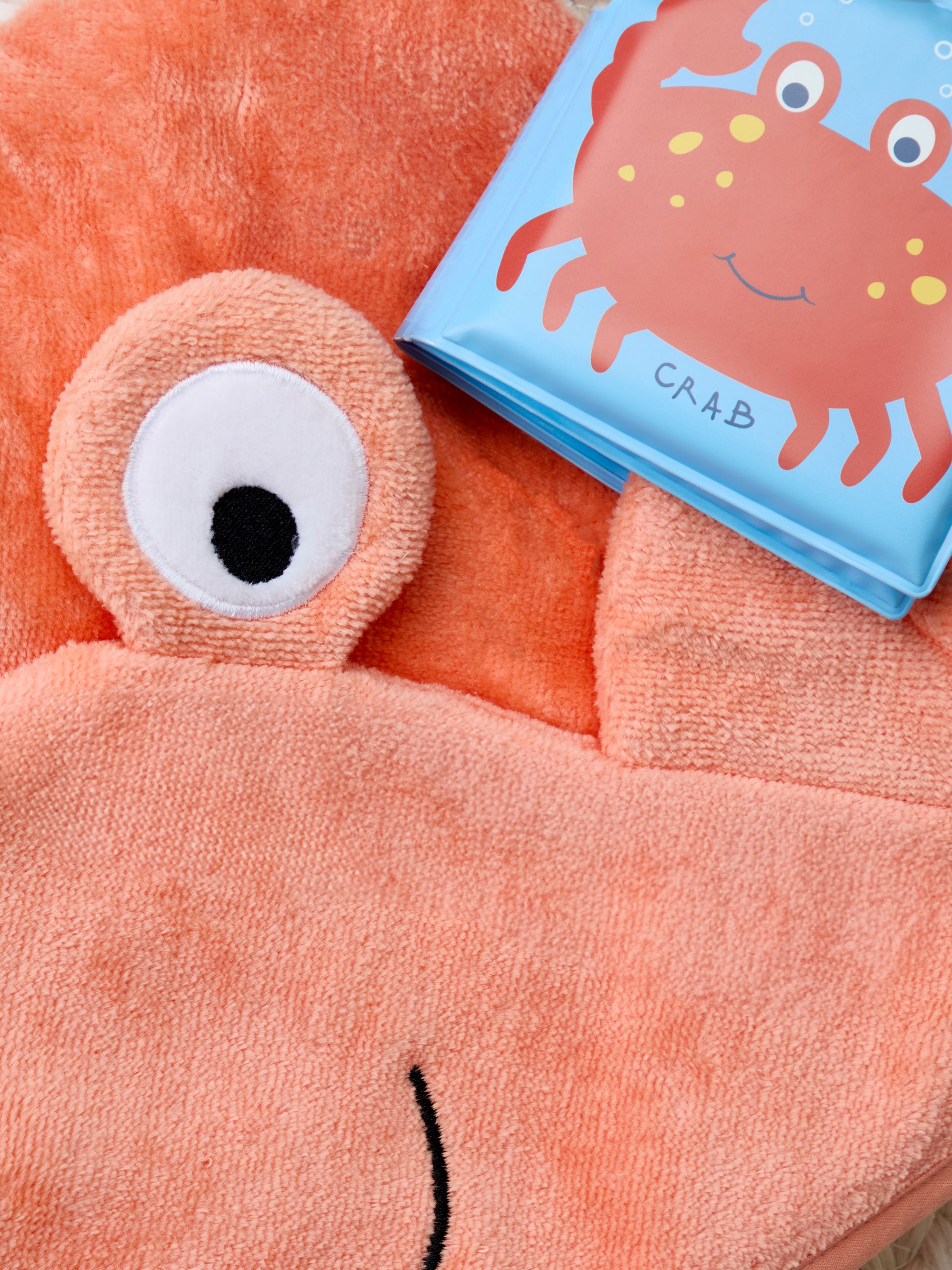 Crab Hooded Towel & Bathtime Book Gift Set - Image 4 of 4