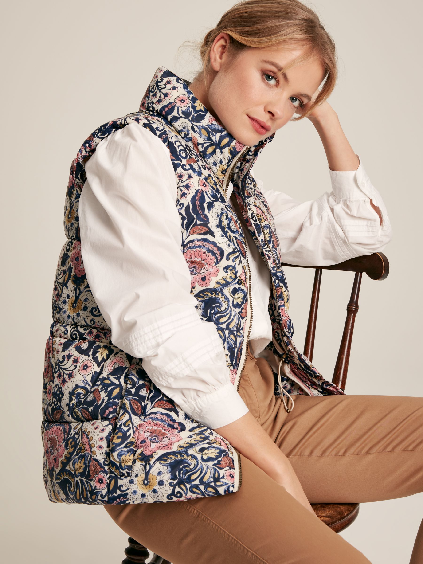 Upperton Blue Paisley Print Showerproof Padded Gilet - Image 4 of 8