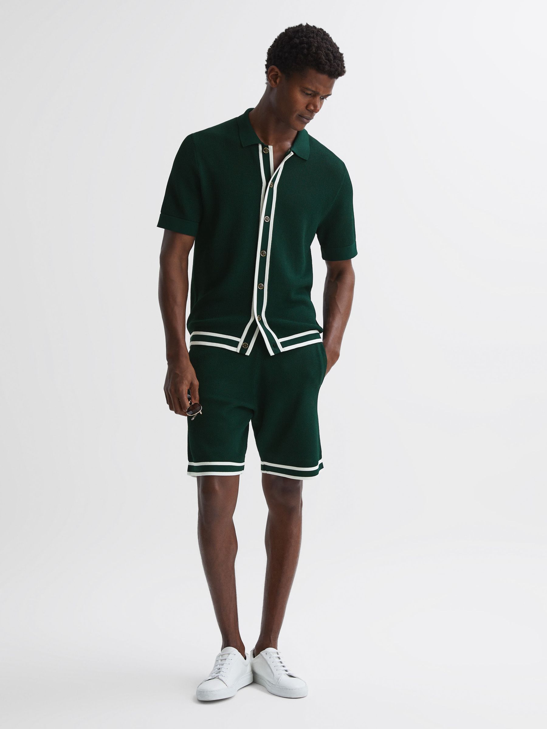 Reiss | Ché Knitted Button Through T-Shirt in Dark Green - Image 4 of 6