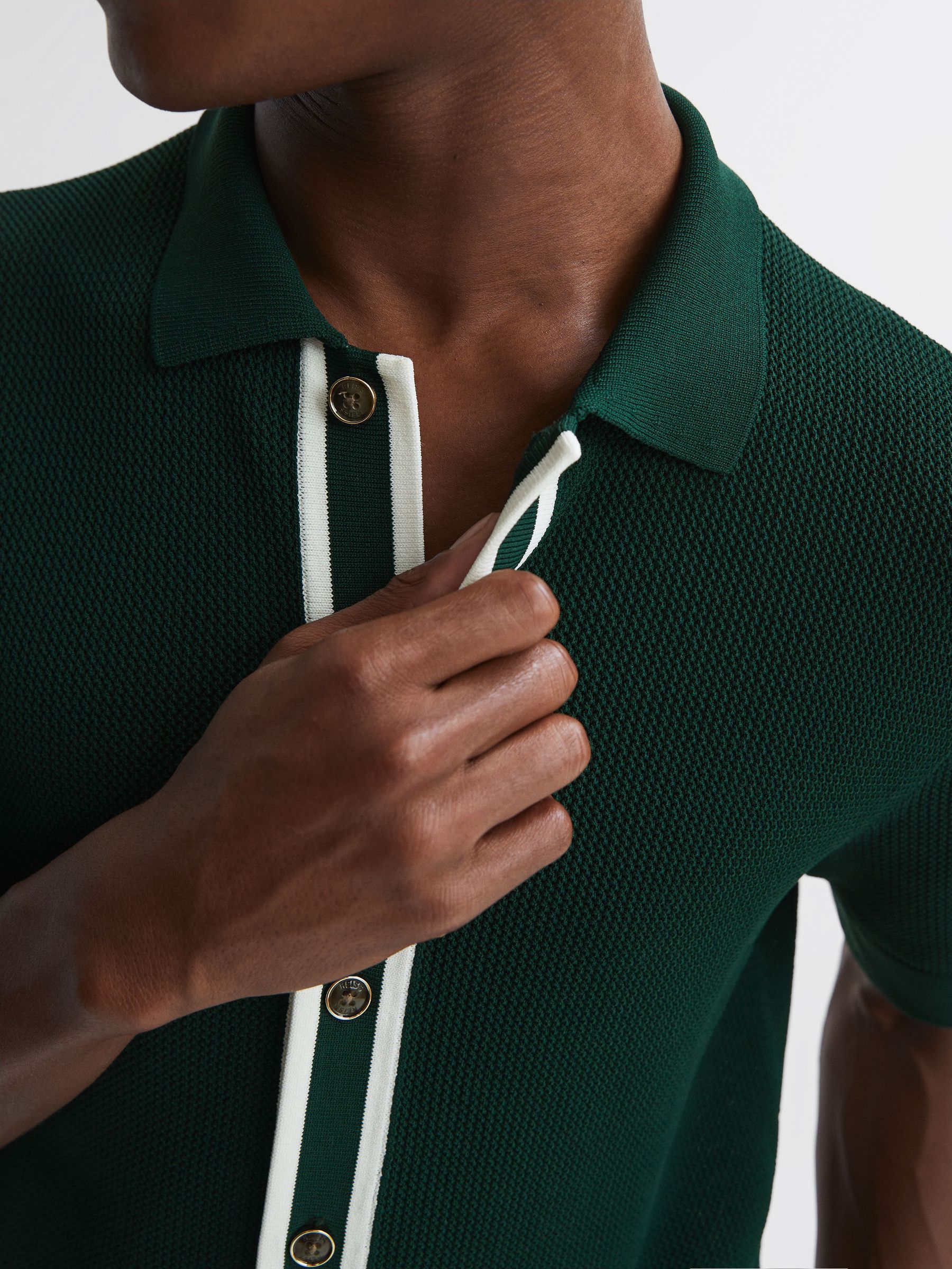 Reiss | Ché Knitted Button Through T-Shirt in Dark Green - Image 5 of 6