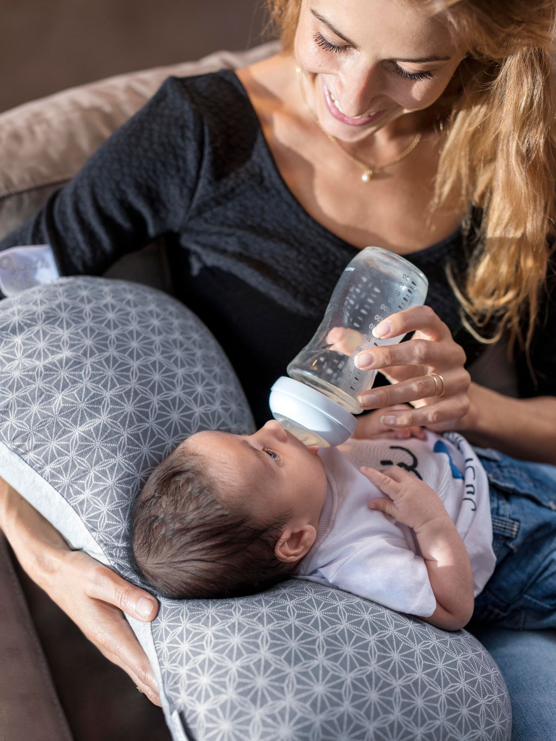 Babymoov Mum & B Maternity Cushion - Image 5 of 13