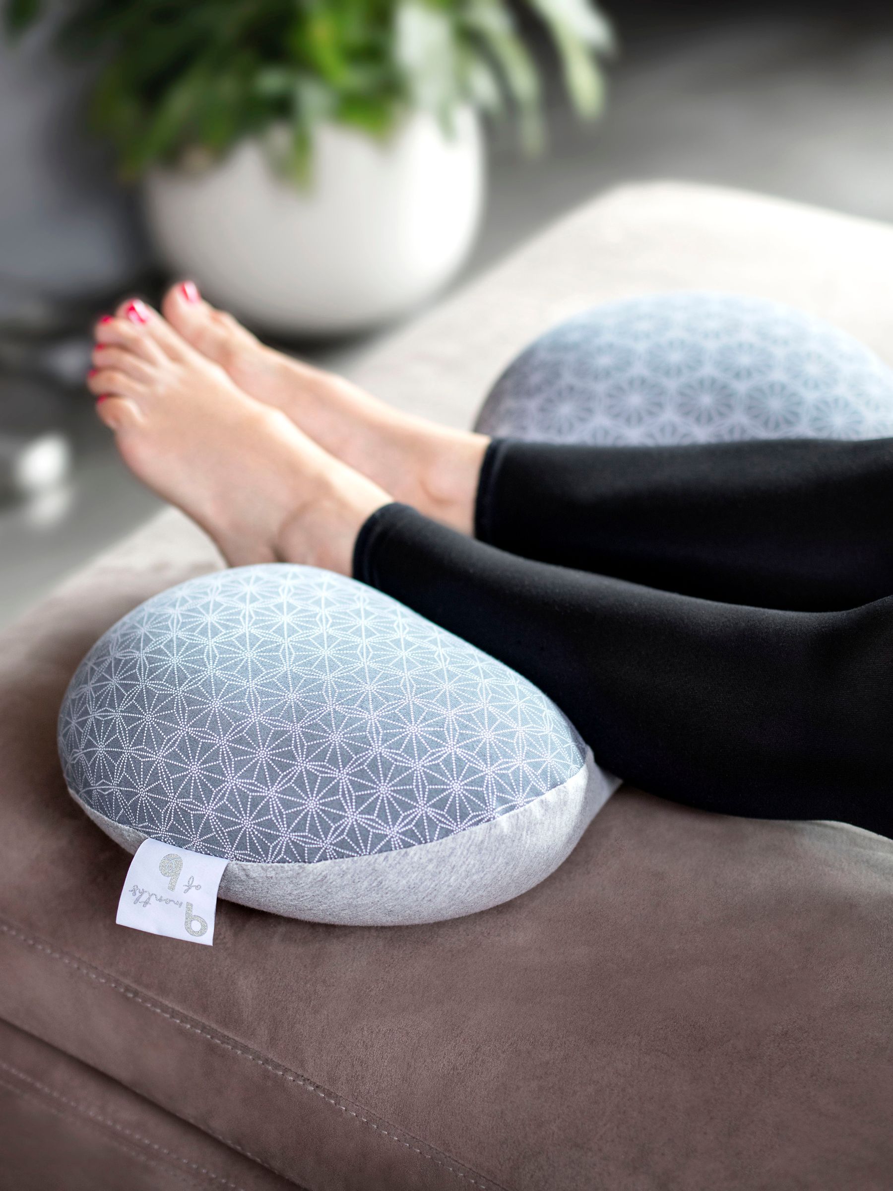 Babymoov Mum & B Maternity Cushion - Image 6 of 13