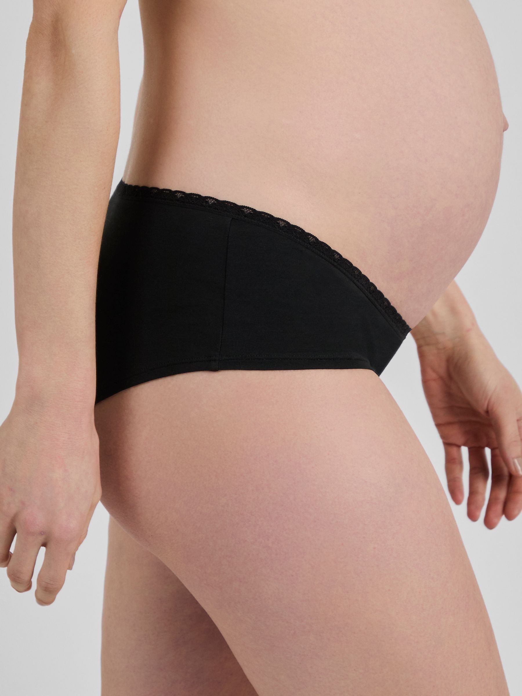Black 3-Pack Lace Trim Maternity Shorts - Image 4 of 5