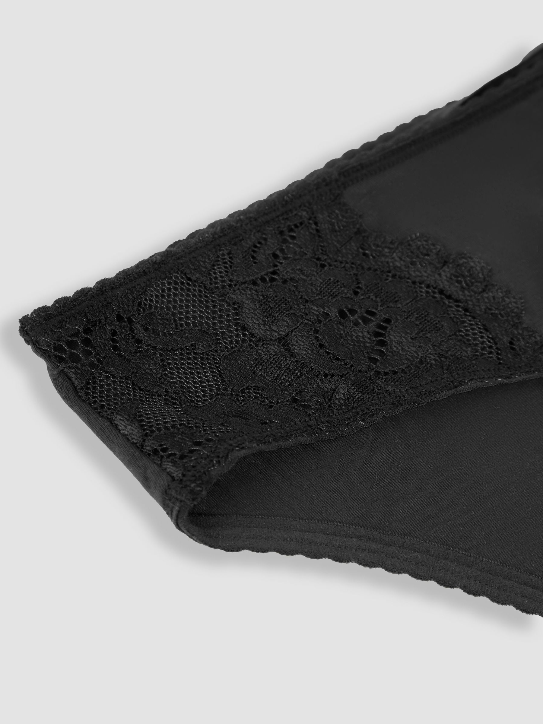 Black 3-Pack Lace Trim Maternity Knickers - Image 5 of 5
