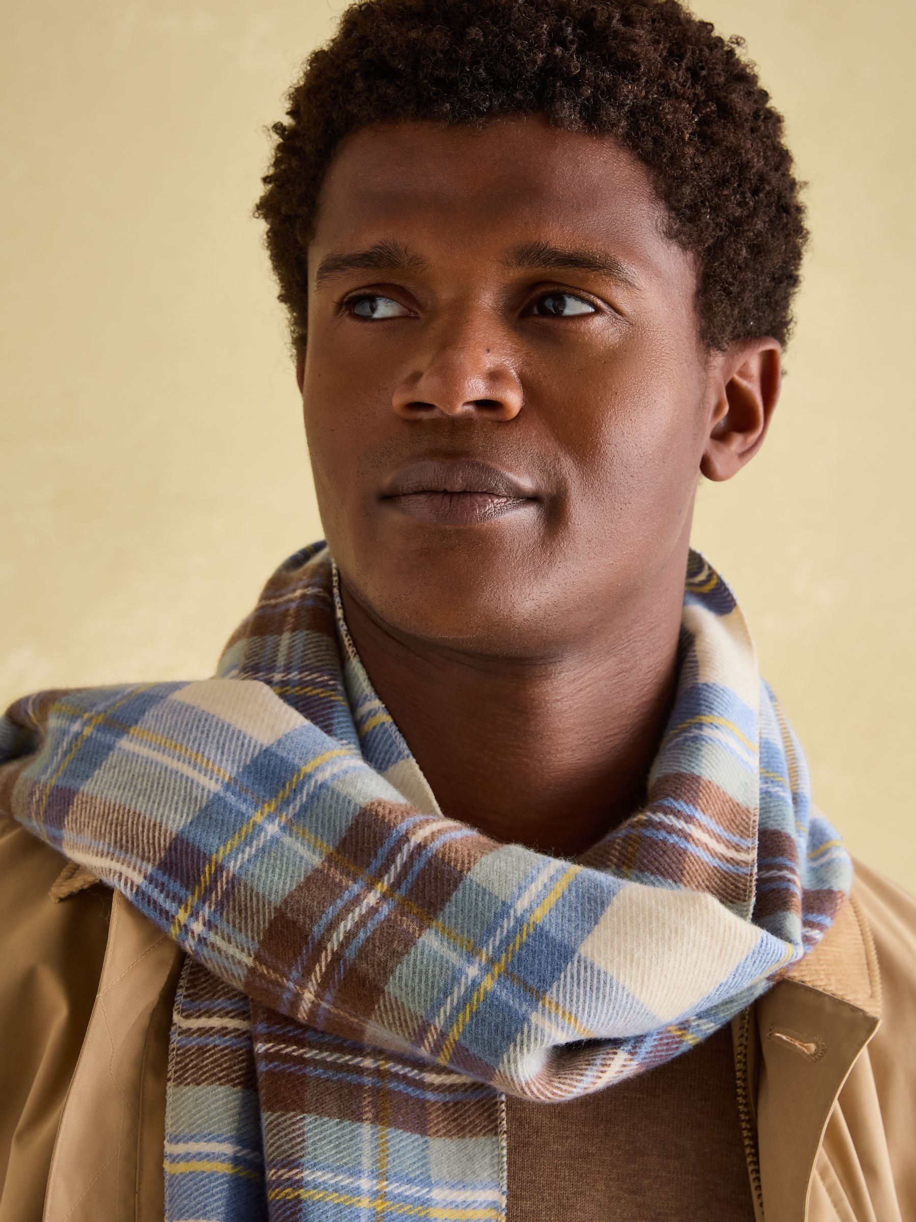 Langtree Neutral Scarf - Image 2 of 5