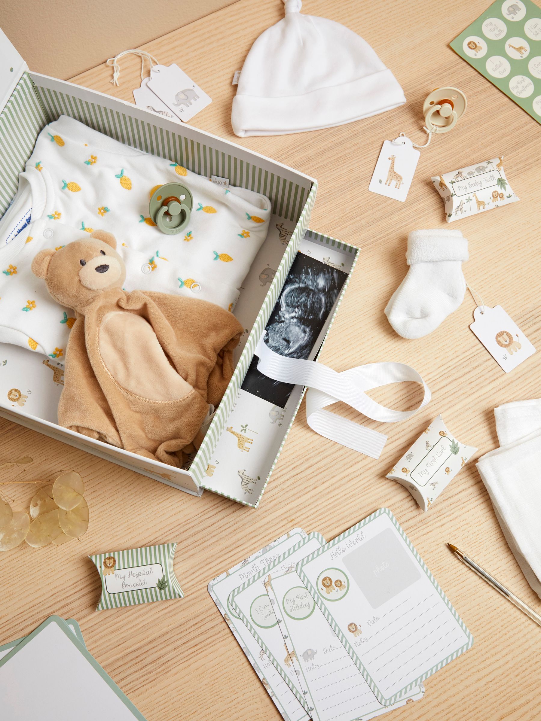 Welcome Little One Baby Keepsake Memory Box - Image 2 of 9