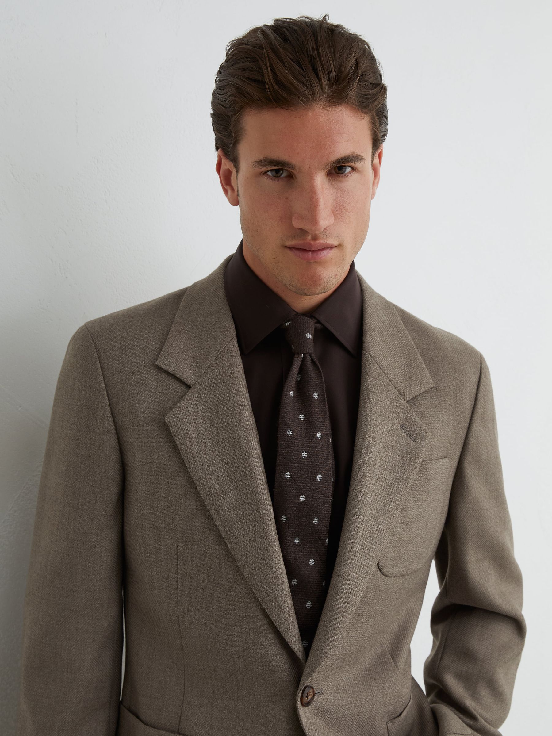 سترة بليزر بدلة من مزيج صوف مع تويل بصَف أزرار واحد Terrain Jacket من Reiss - صورة 8 من 10
